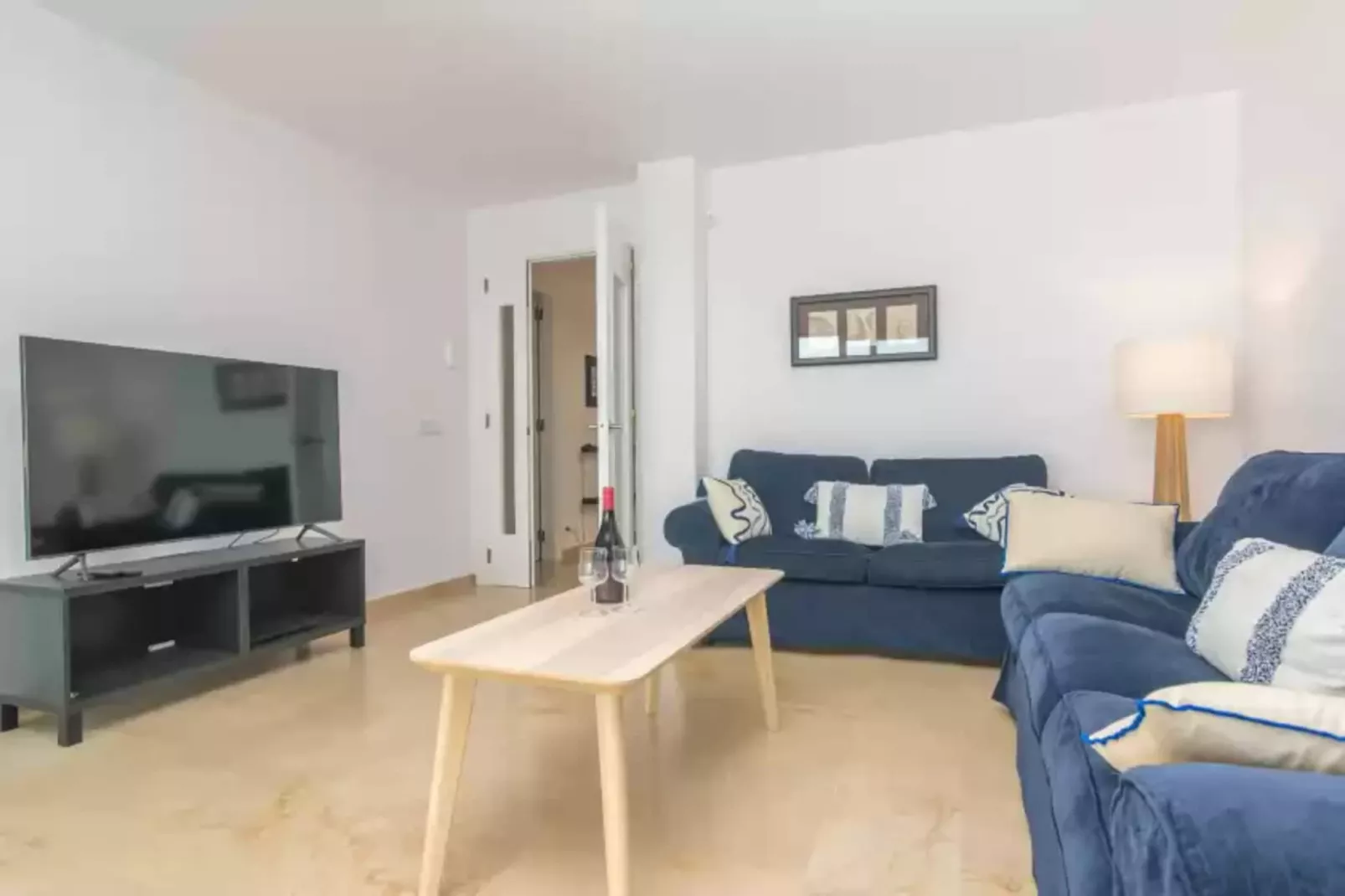 Ed. Bellveure 2º A-Living room