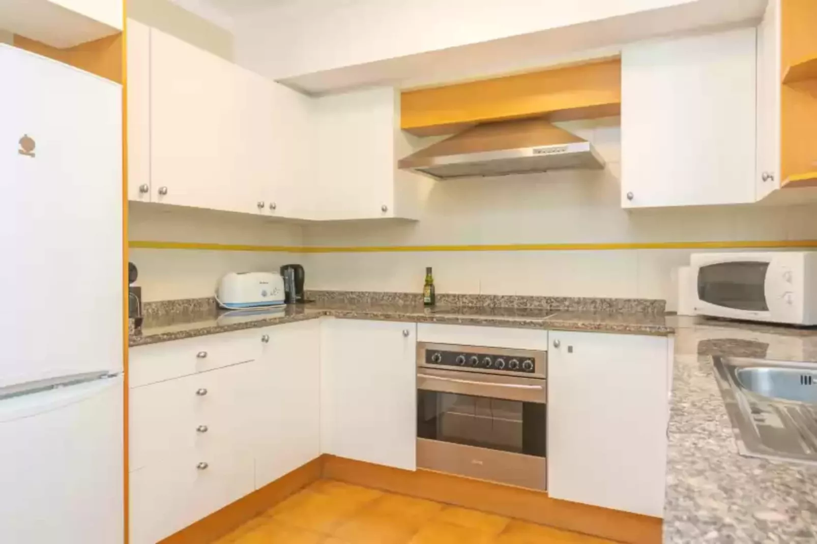 Ed. Bellveure 2º A-Kitchen