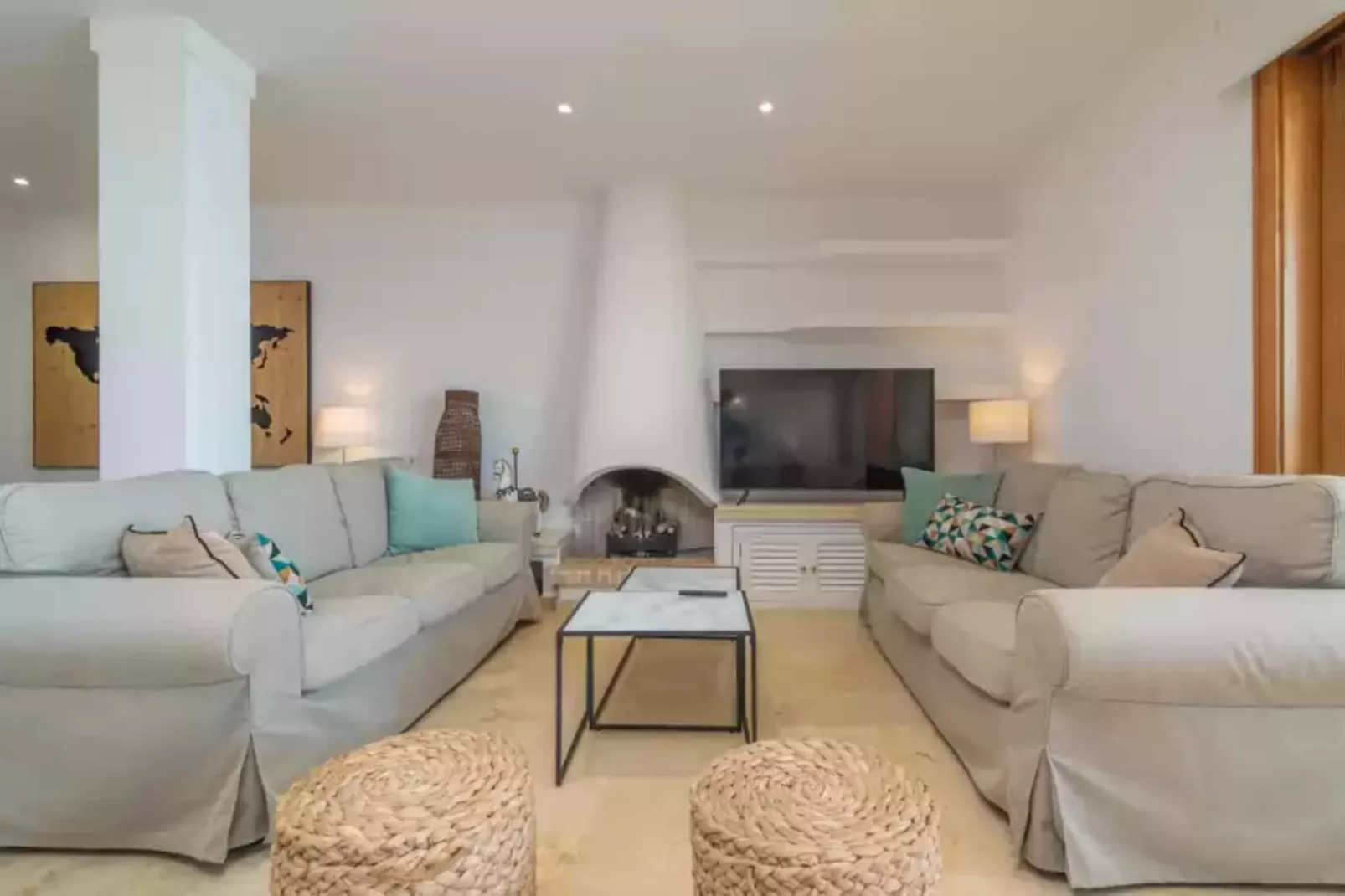 Ed. Bellveure 2º B (duplex)-Living room