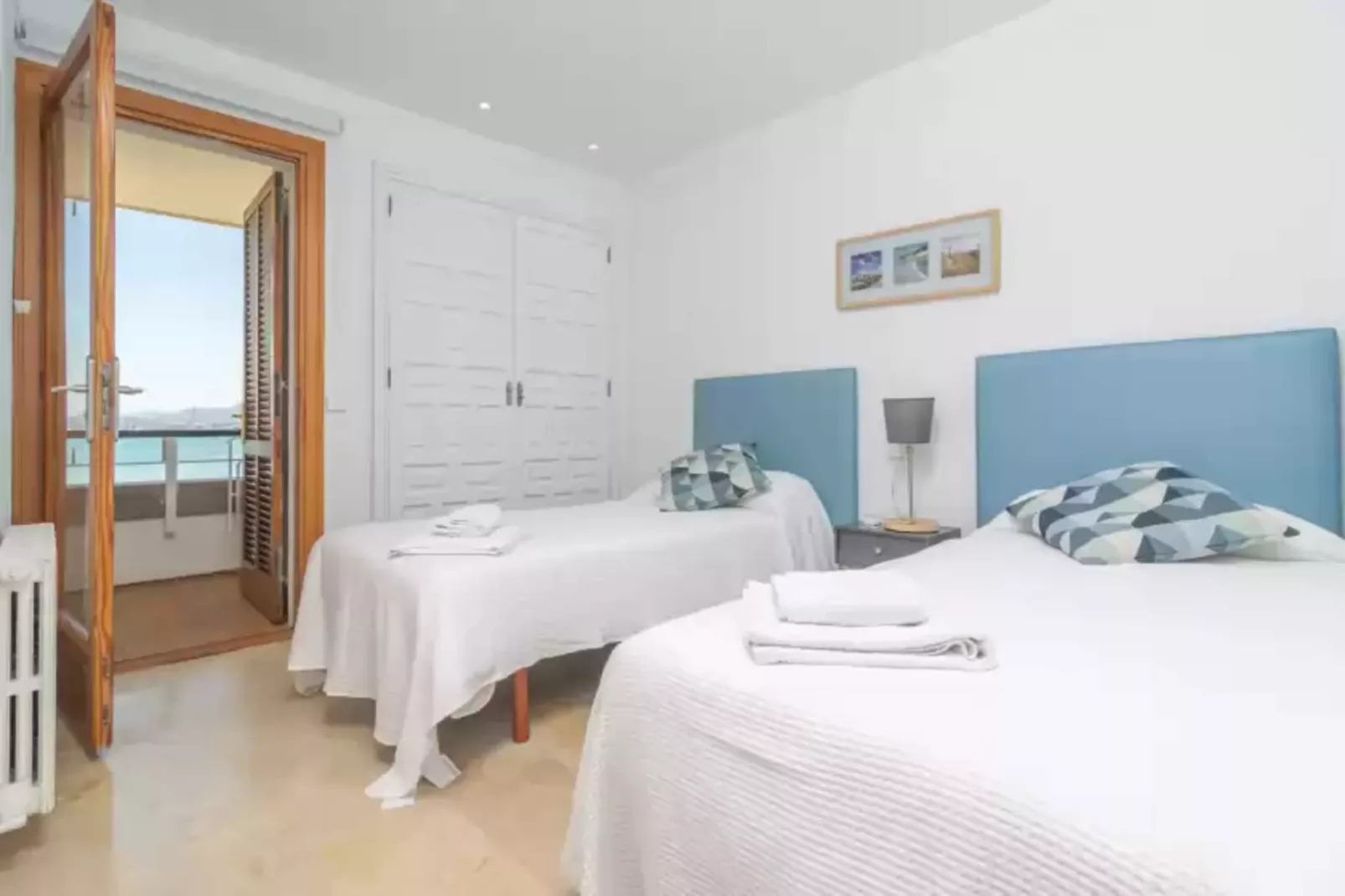 Ed. Bellveure 2º B (duplex)-Bedroom