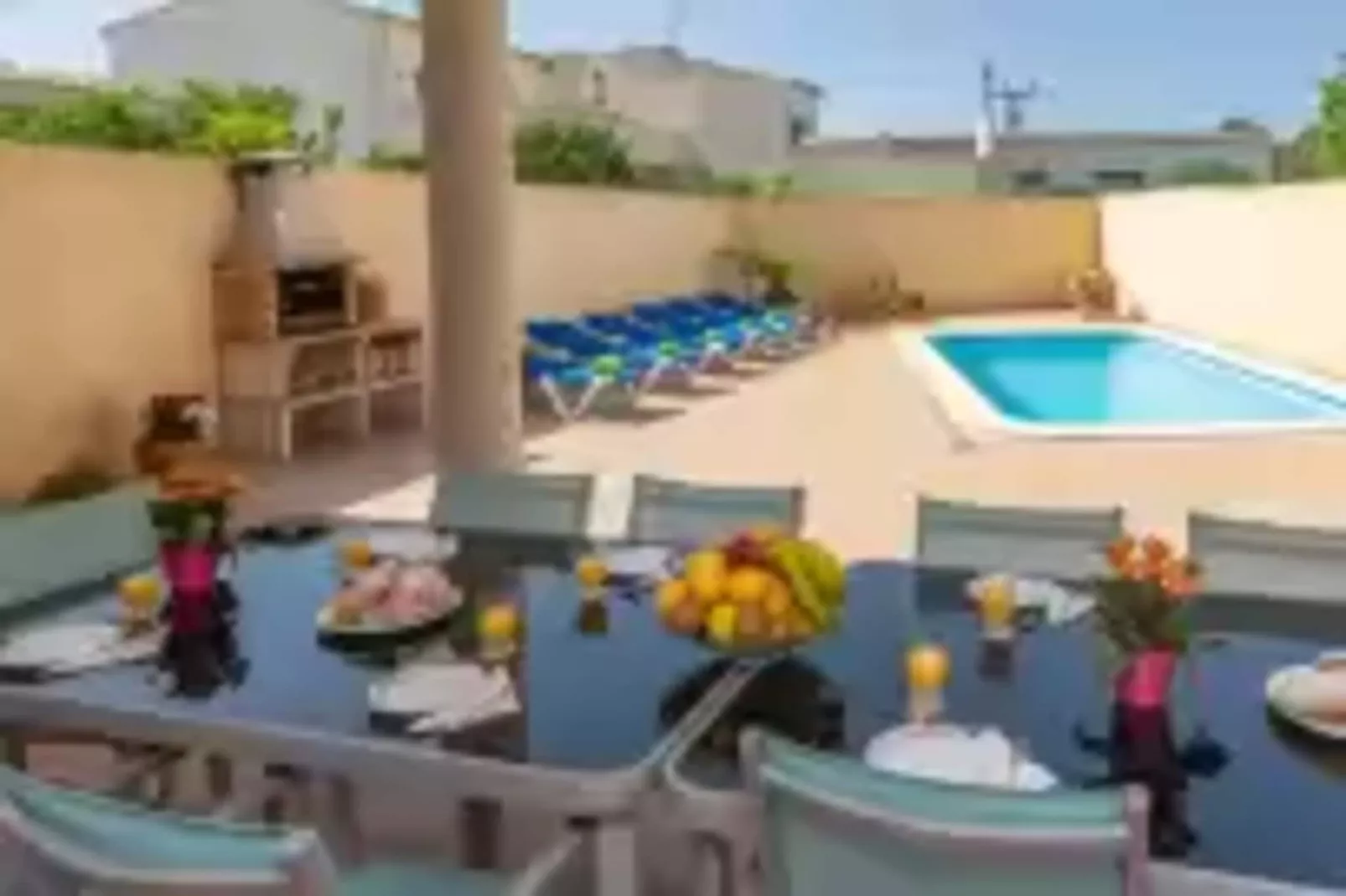Marimar (muro)-Facilities