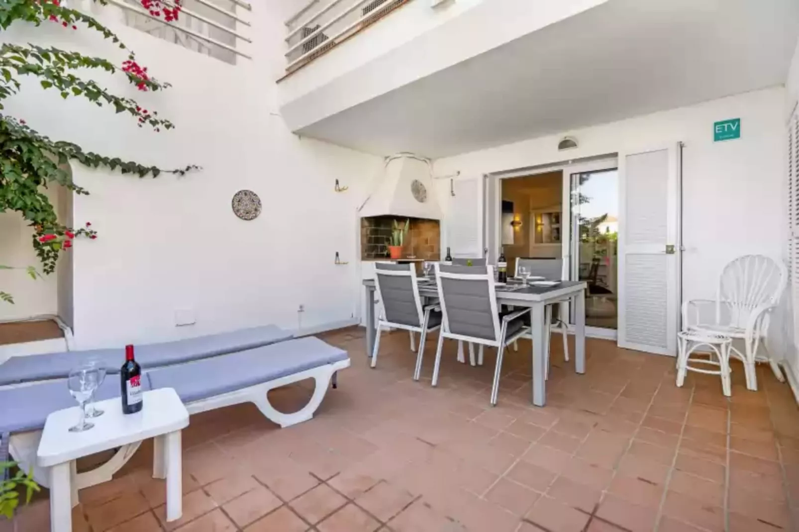 Edisol 29 (villa Pilar 2)-Terrace balcony