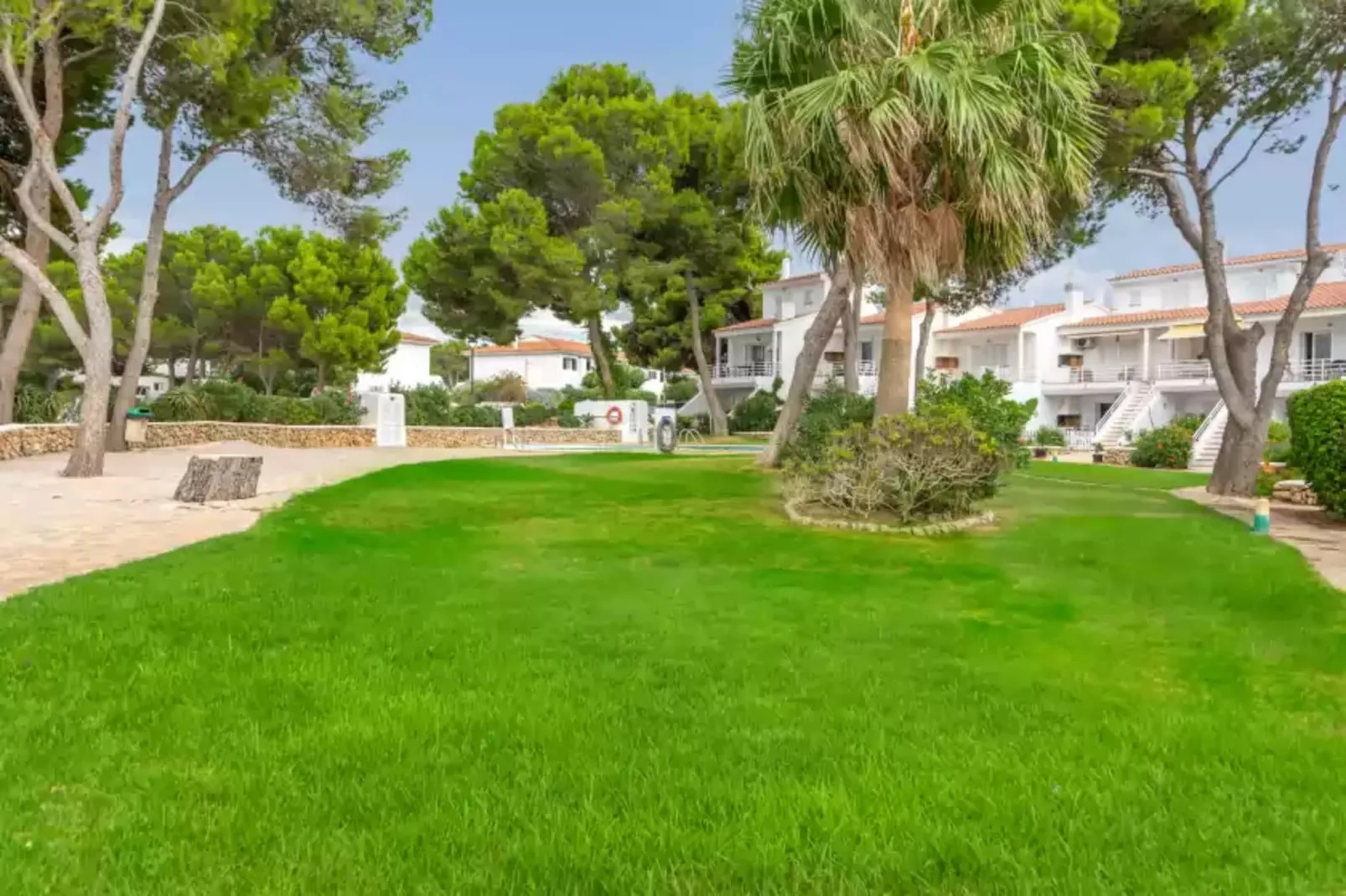 Edisol 29 (villa Pilar 2)-Gardens summer