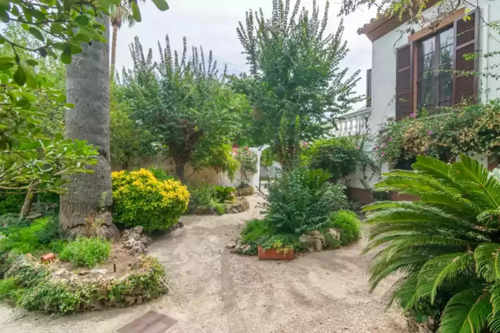 Es Moli Dels Reis-Gardens summer