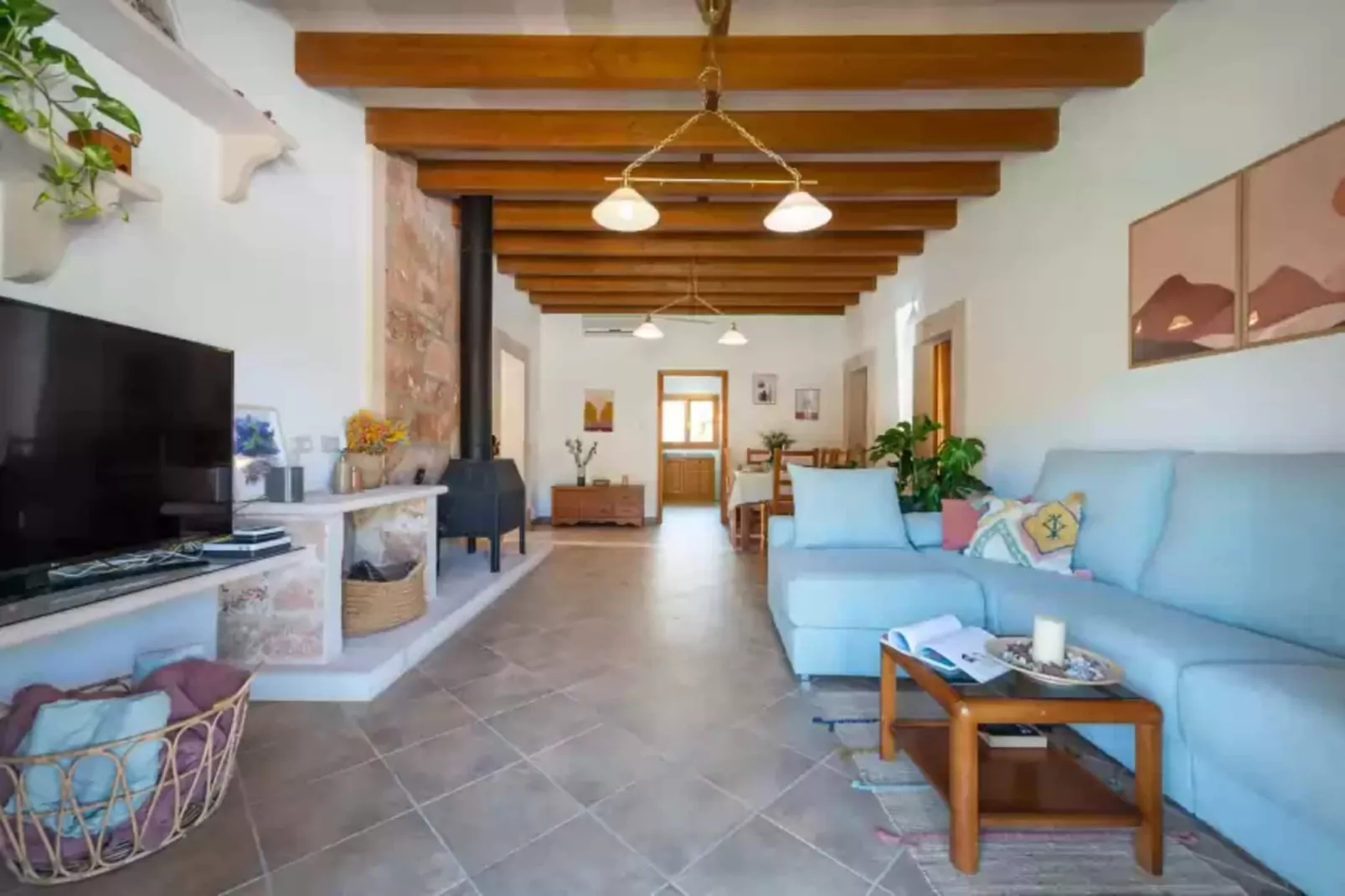 Can Taco-Living room