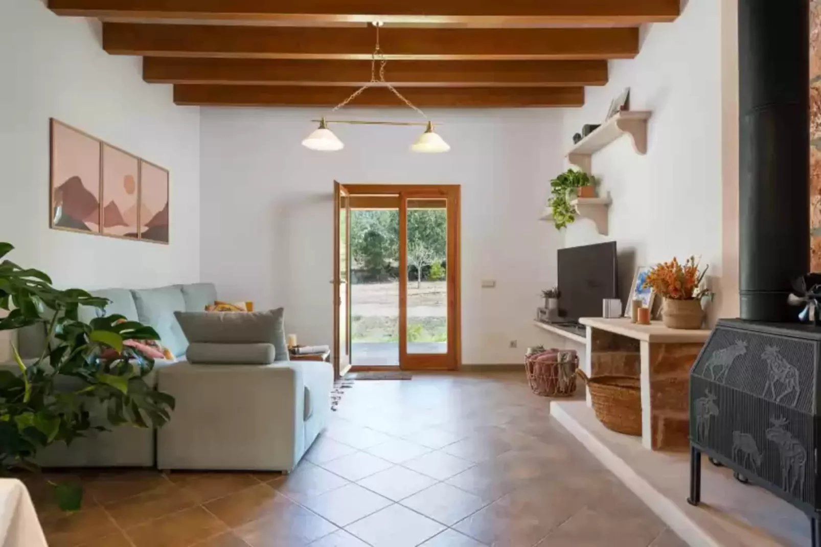 Can Taco-Living room