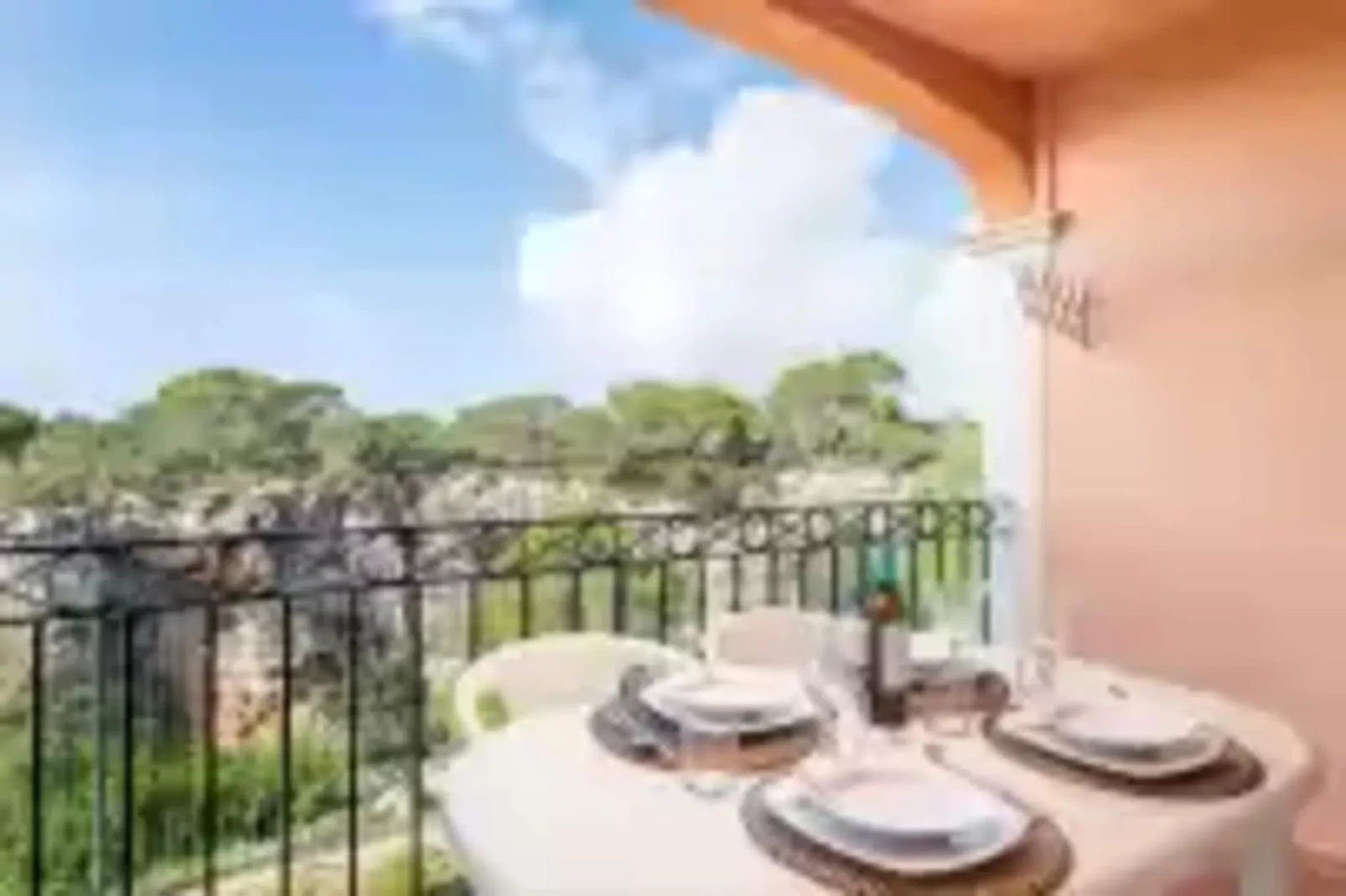 The Torrent's Observer Holiday Home-Terrace balcony