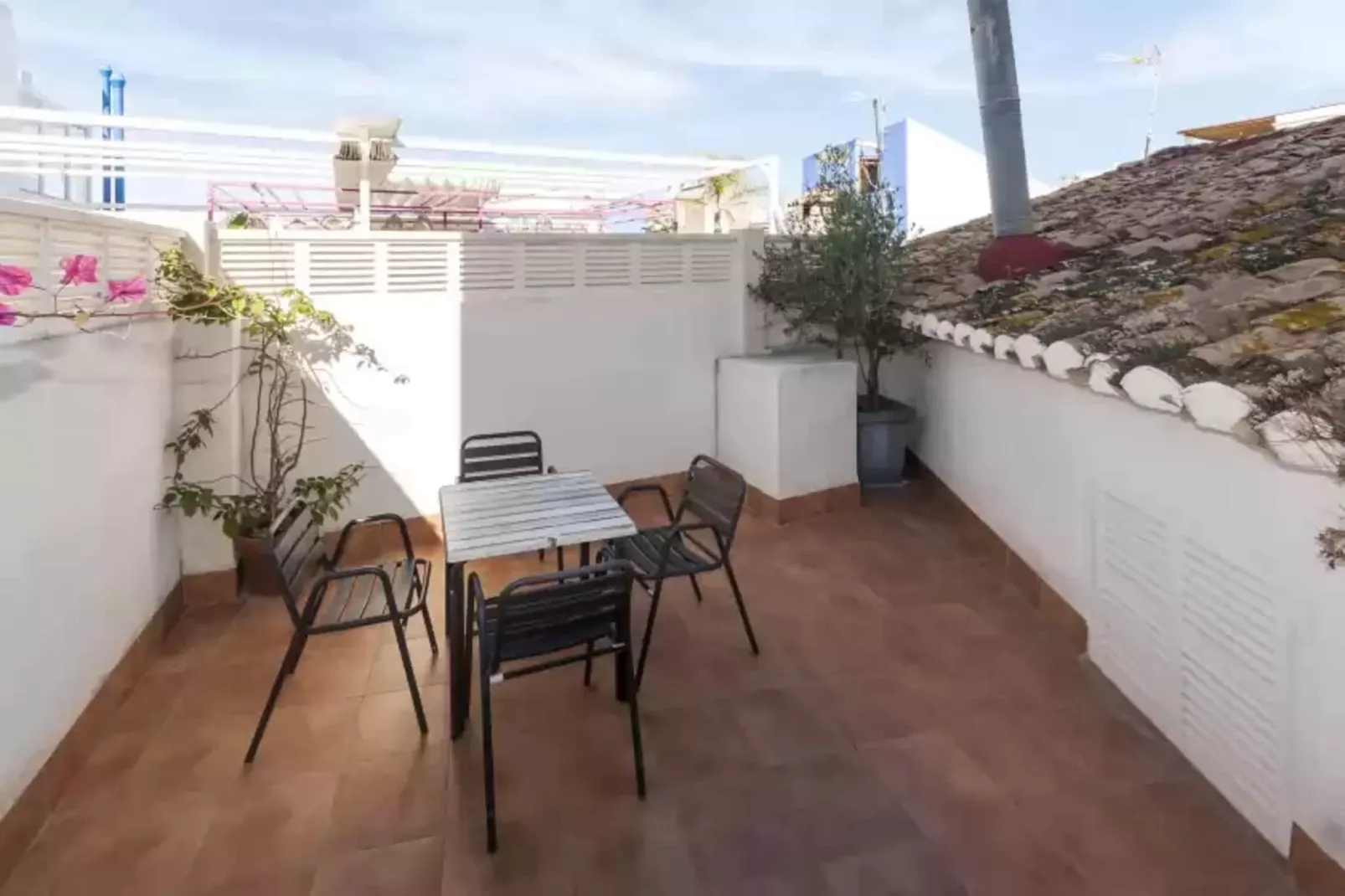 Apartamentos Al-andalusi 11-Terrassenbalkon