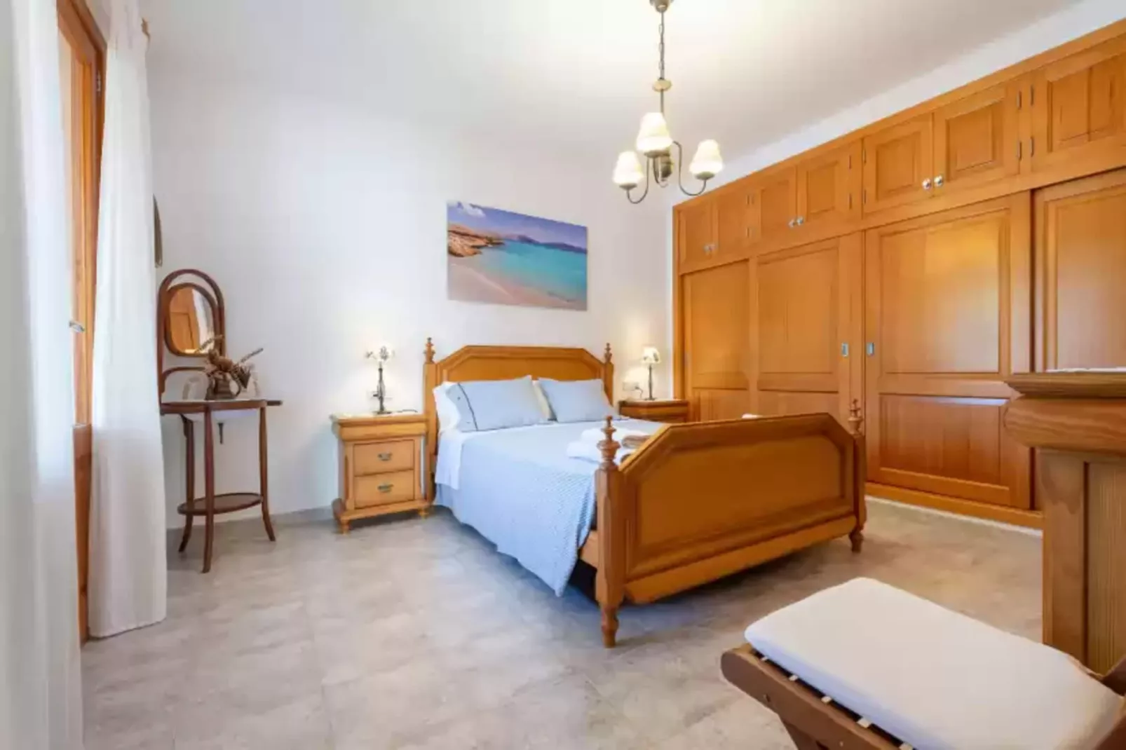 Calma-Bedroom