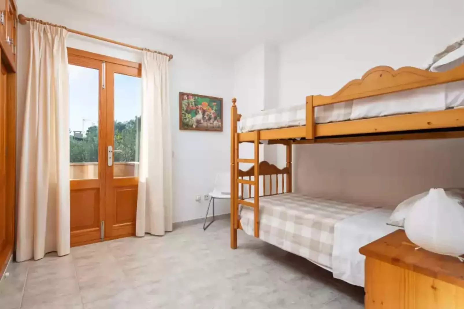 Calma-Bedroom