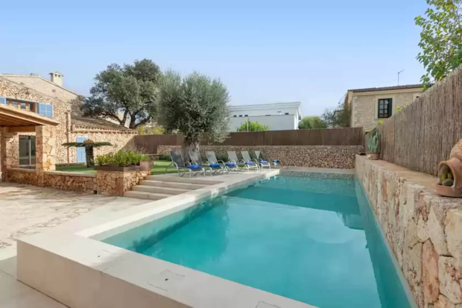 Can Font (costitx)-Pool