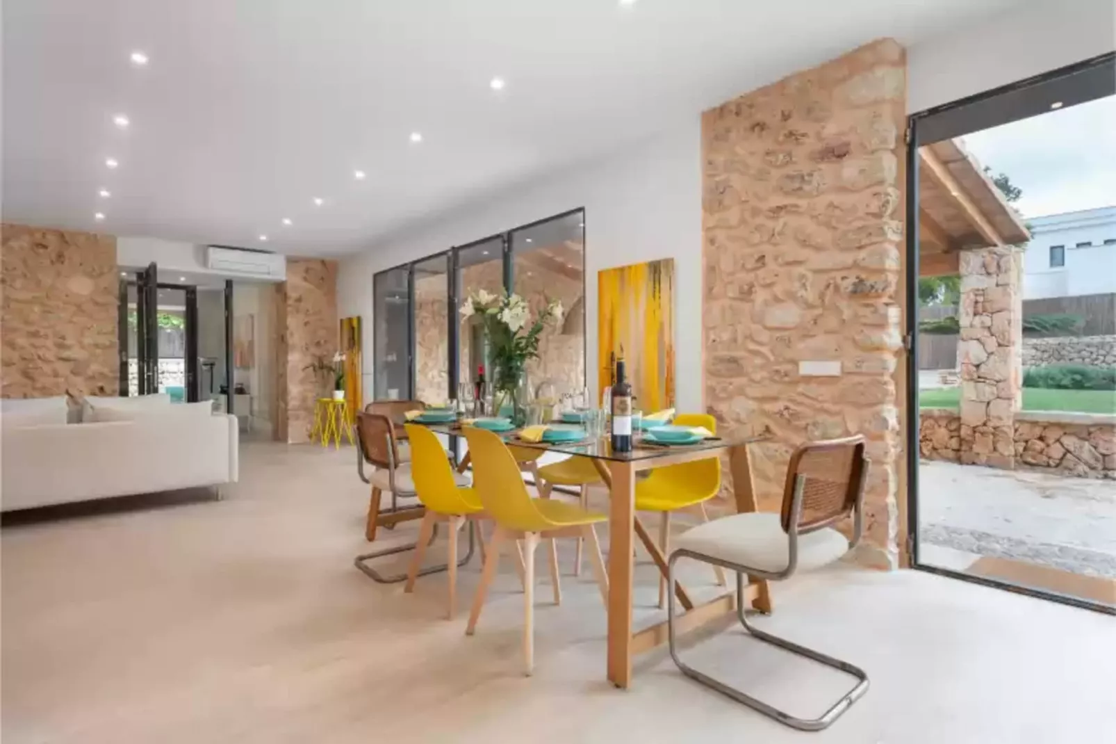 Can Font (costitx)-Living room