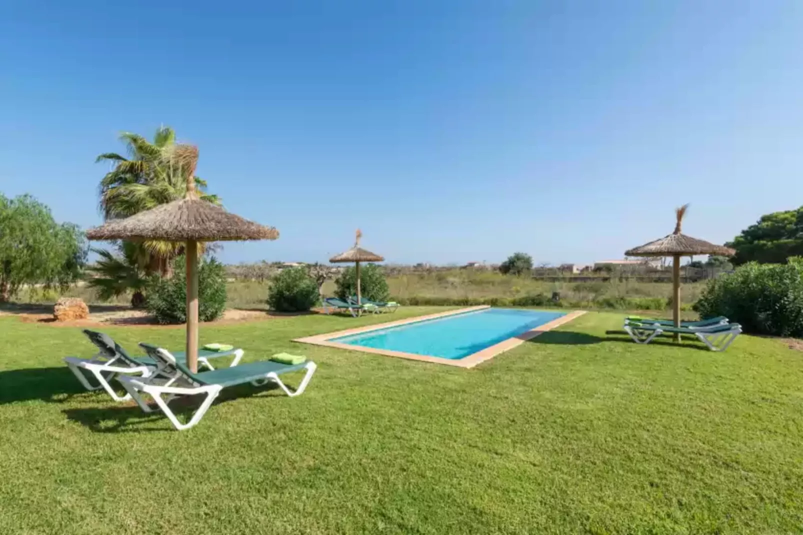 Es Regalo (pÉrgola)-Schwimmbad