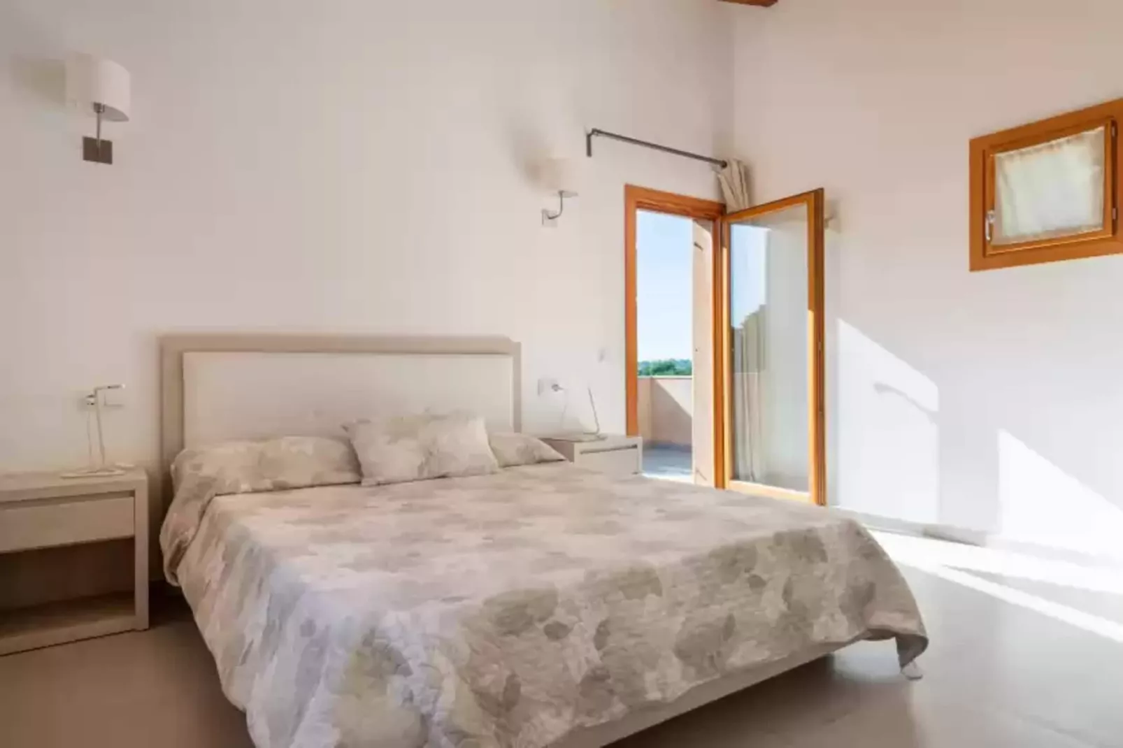 Es Regalo (pÉrgola)-Schlafzimmer