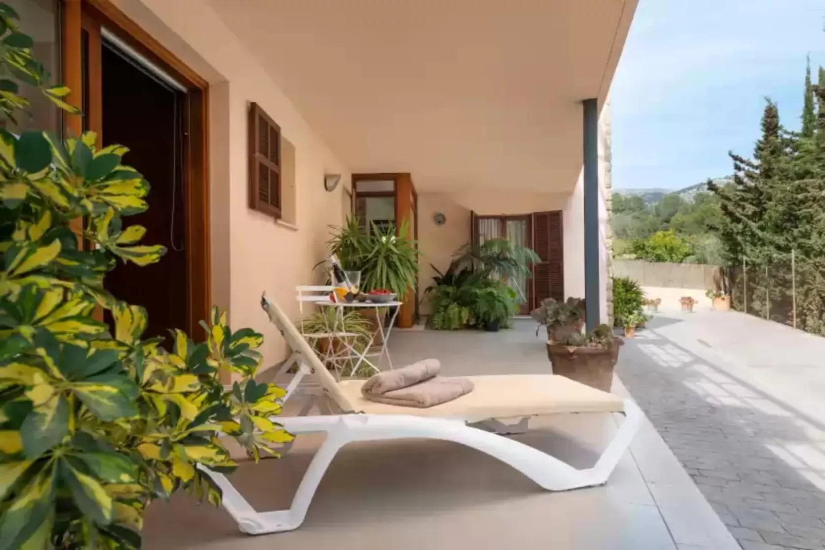 Can Vicens (mancor)-Terrace balcony