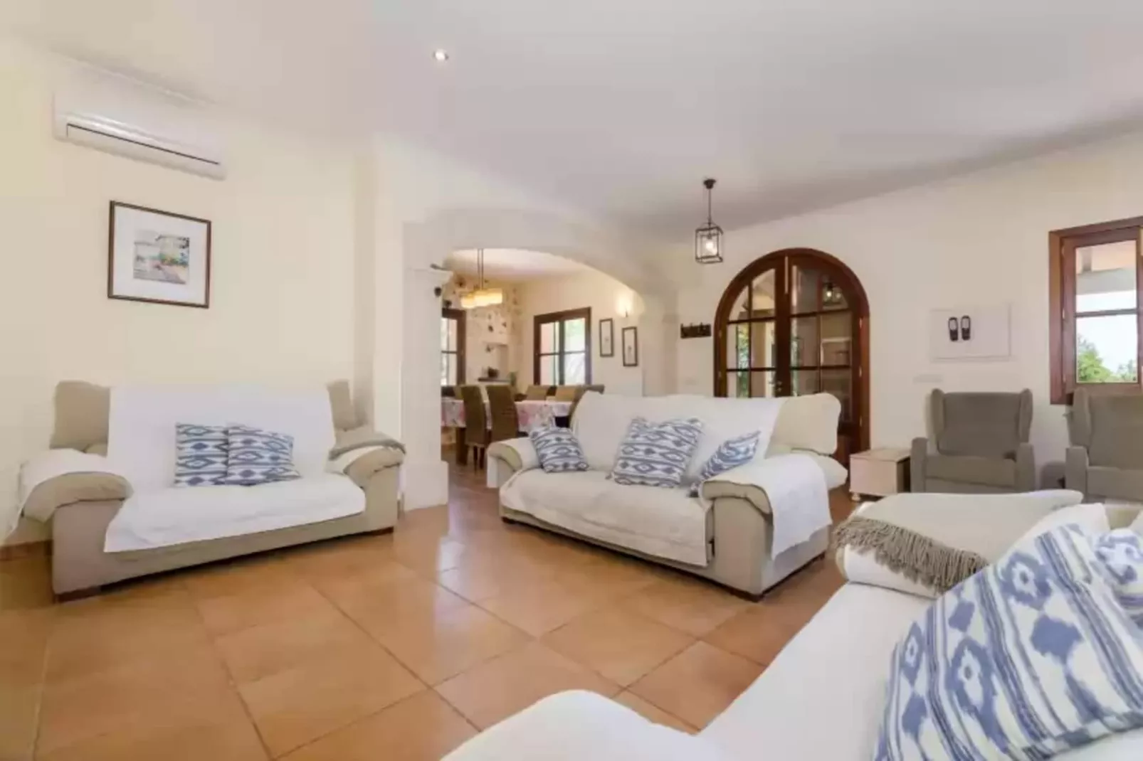 Es Vedat 4-Living room
