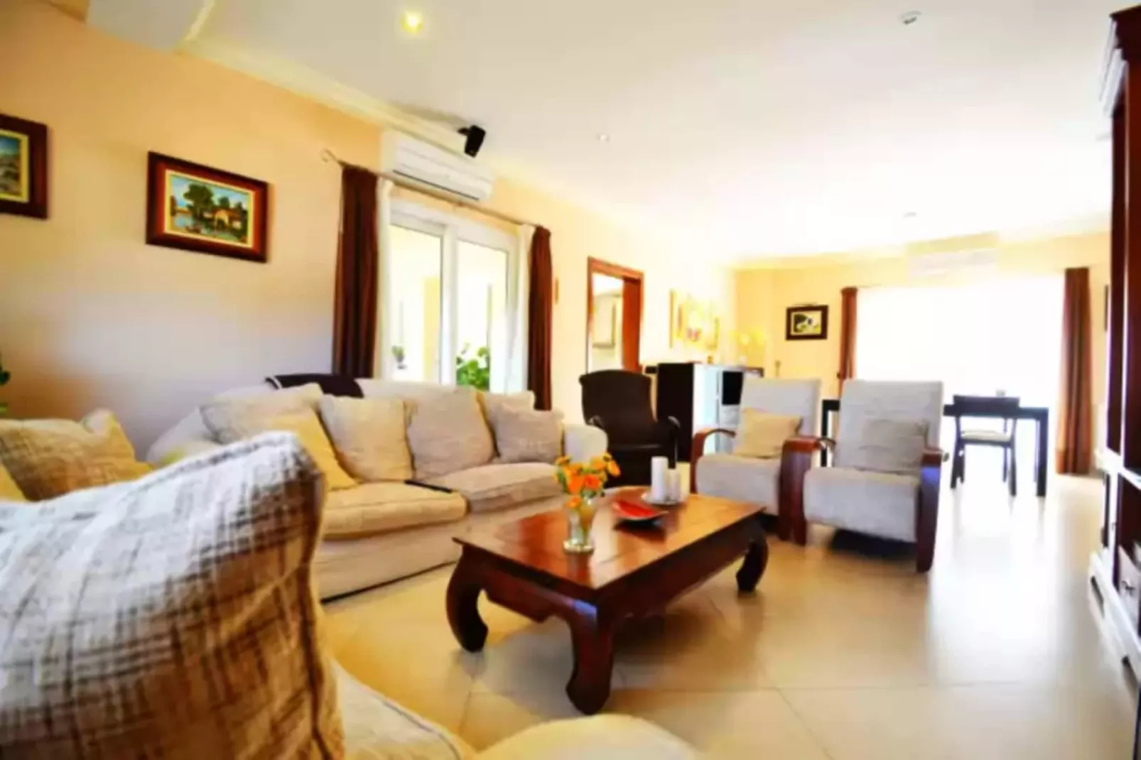 Chalet Libertat-Living room