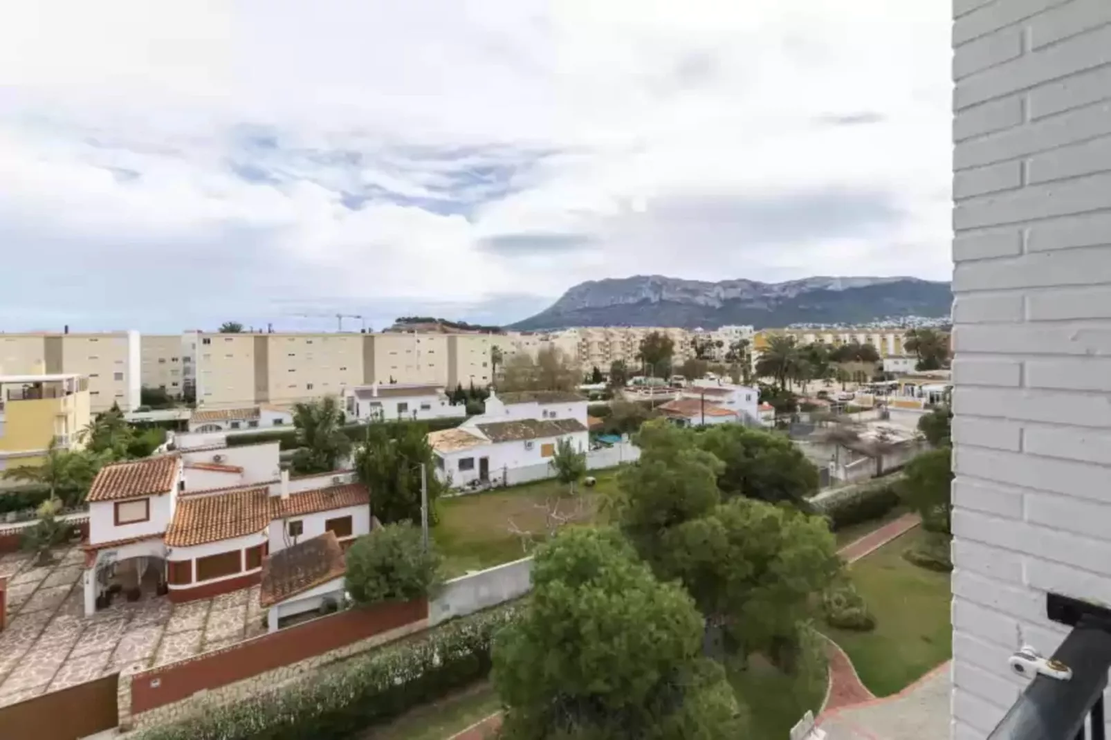 Les Gavines-Areas summer 1km