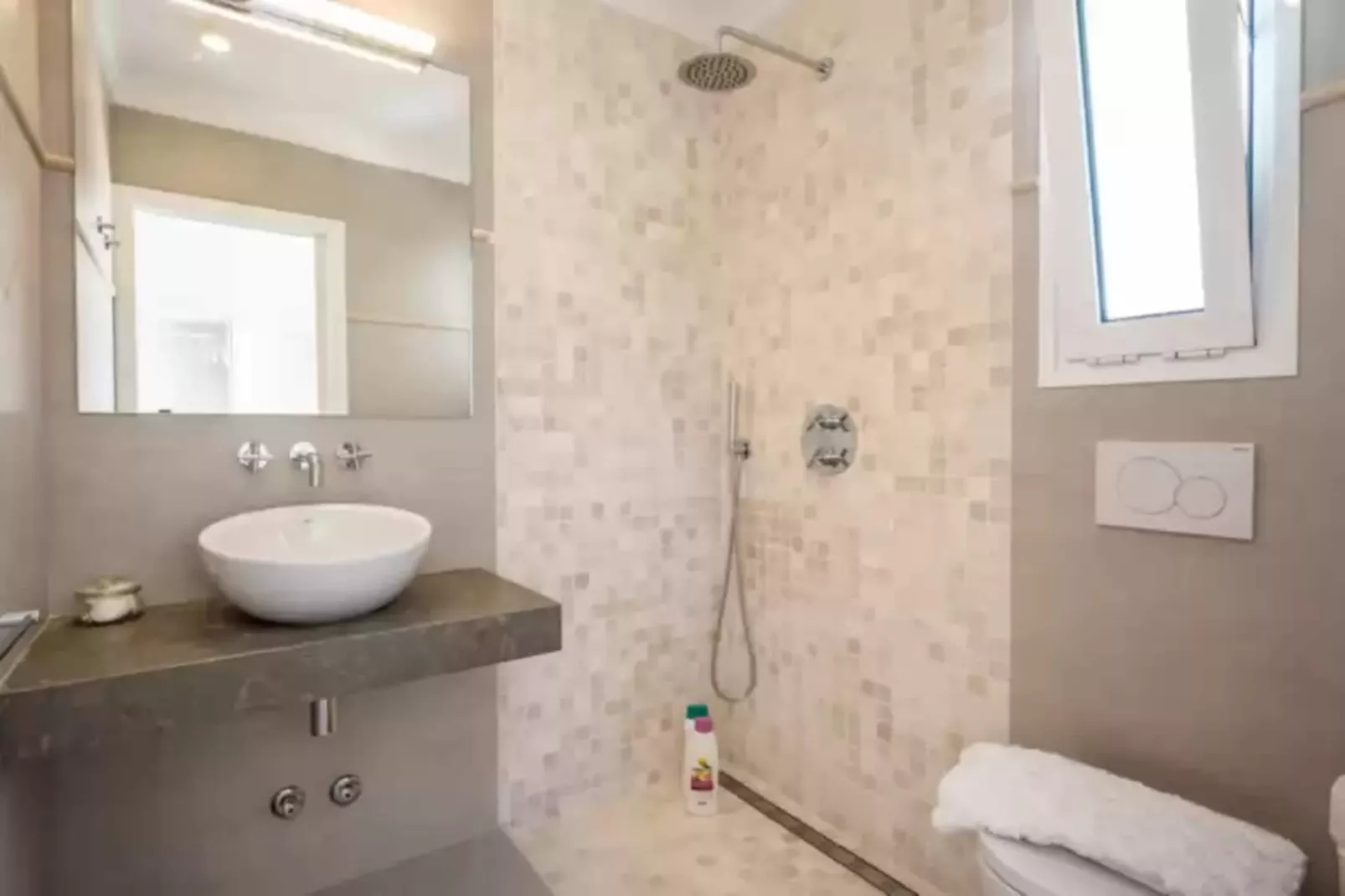 Villa Mila-Bathroom