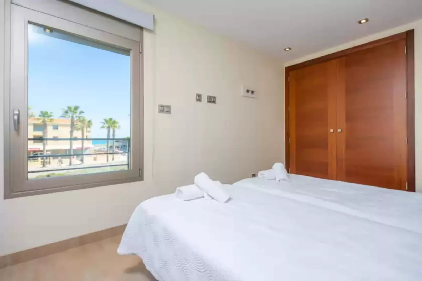 Antonia-Bedroom