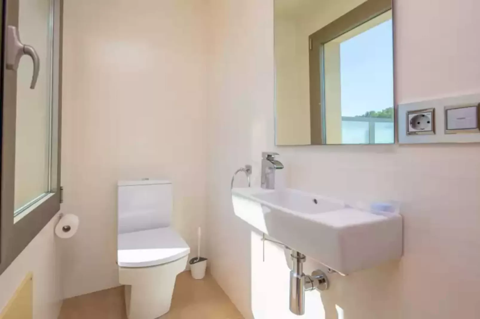 Antonia-Bathroom