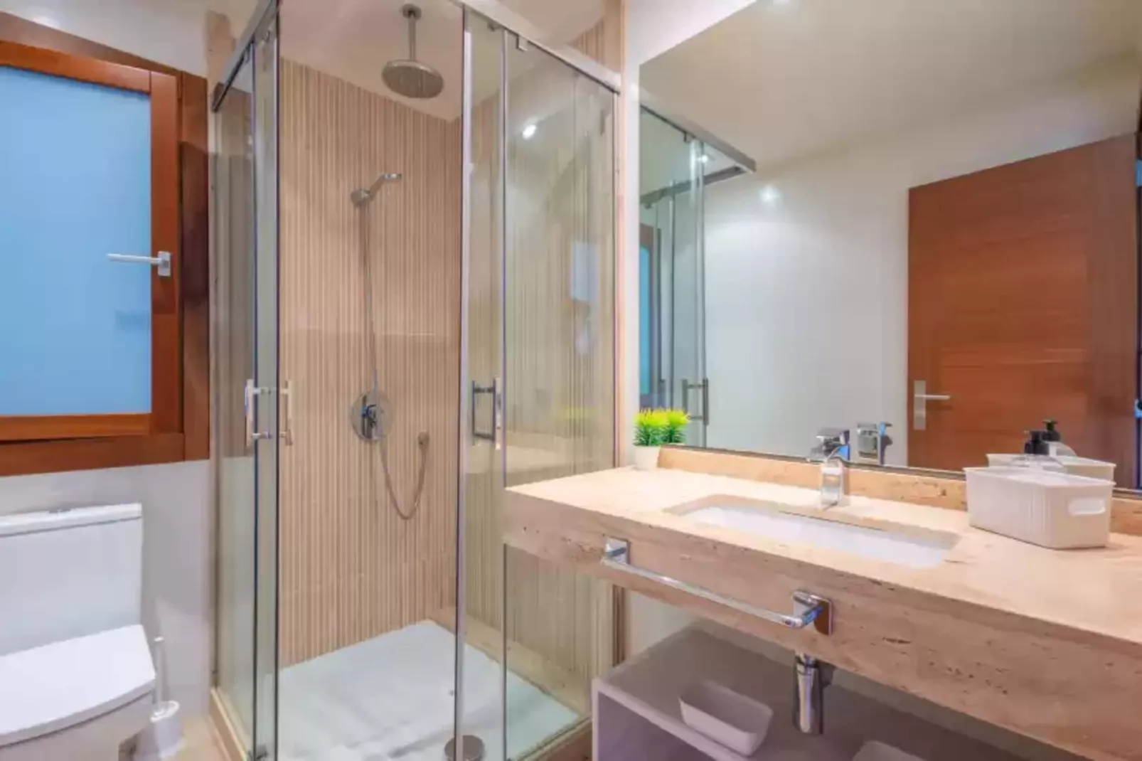 Antonia-Bathroom
