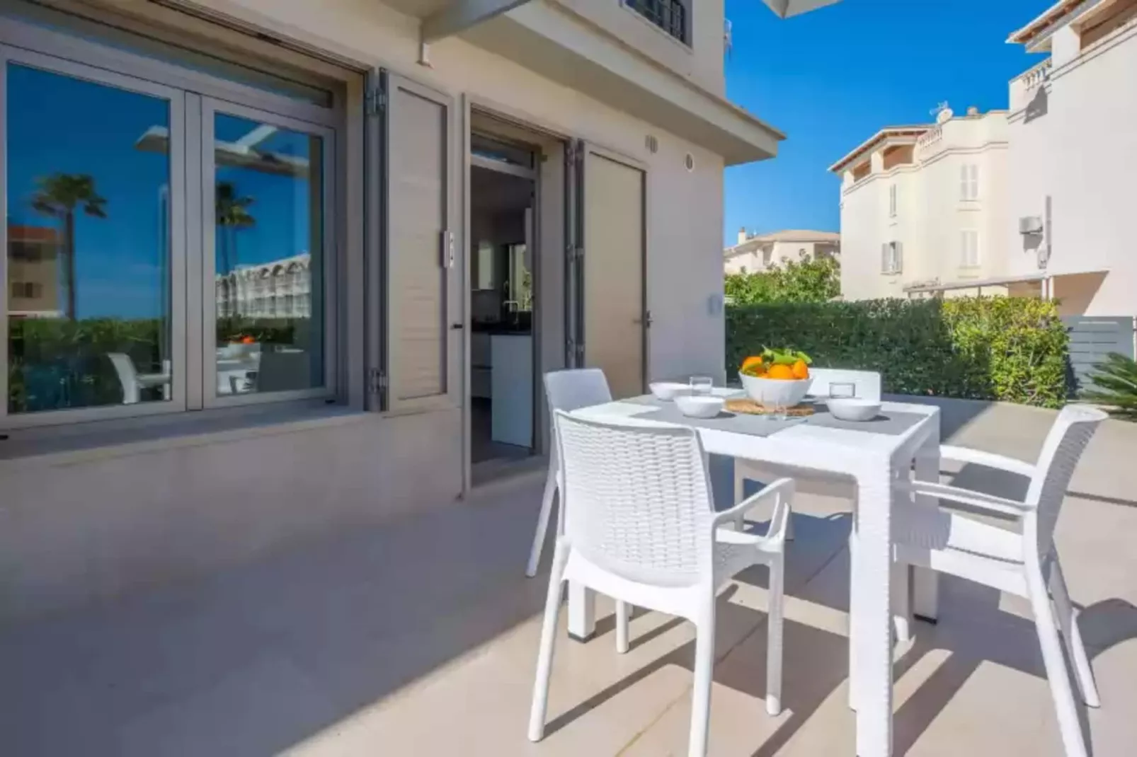 Antonia-Terrace balcony