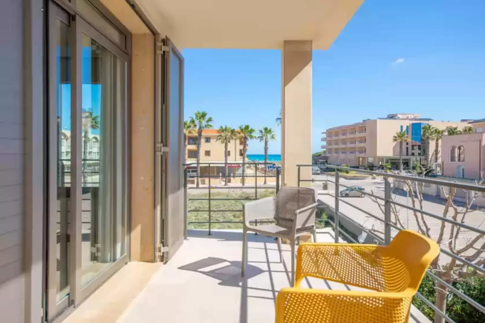 Antonia-Terrace balcony