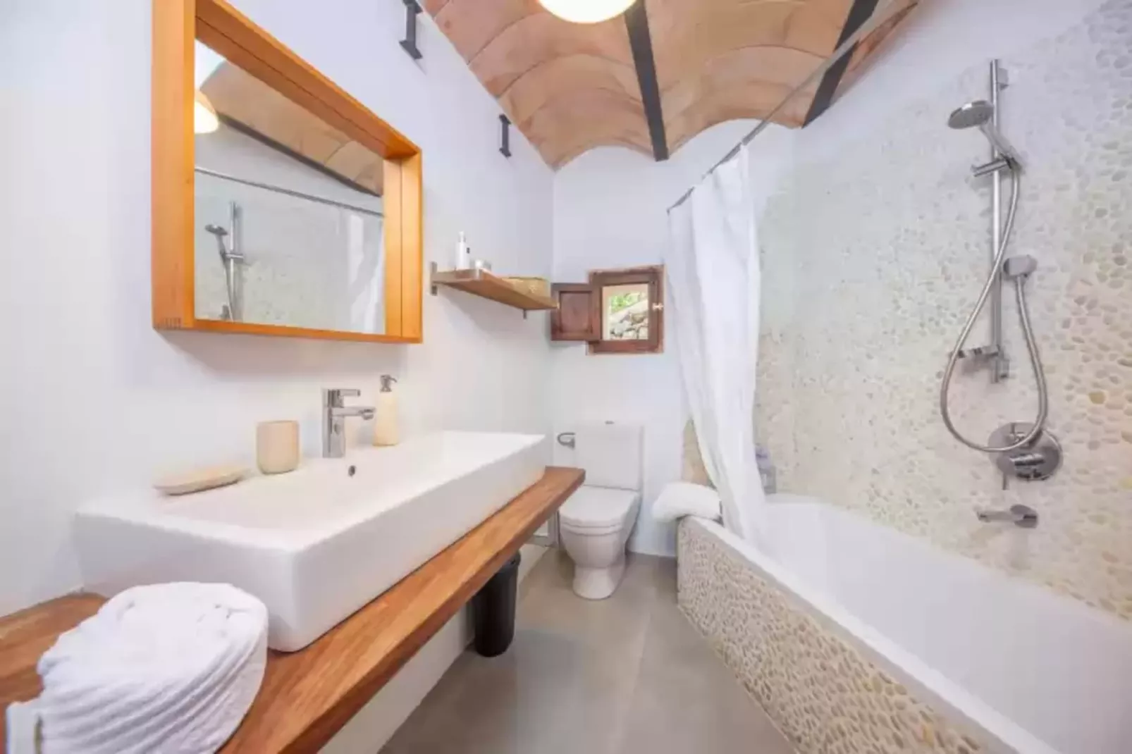 Els Abats-Bathroom