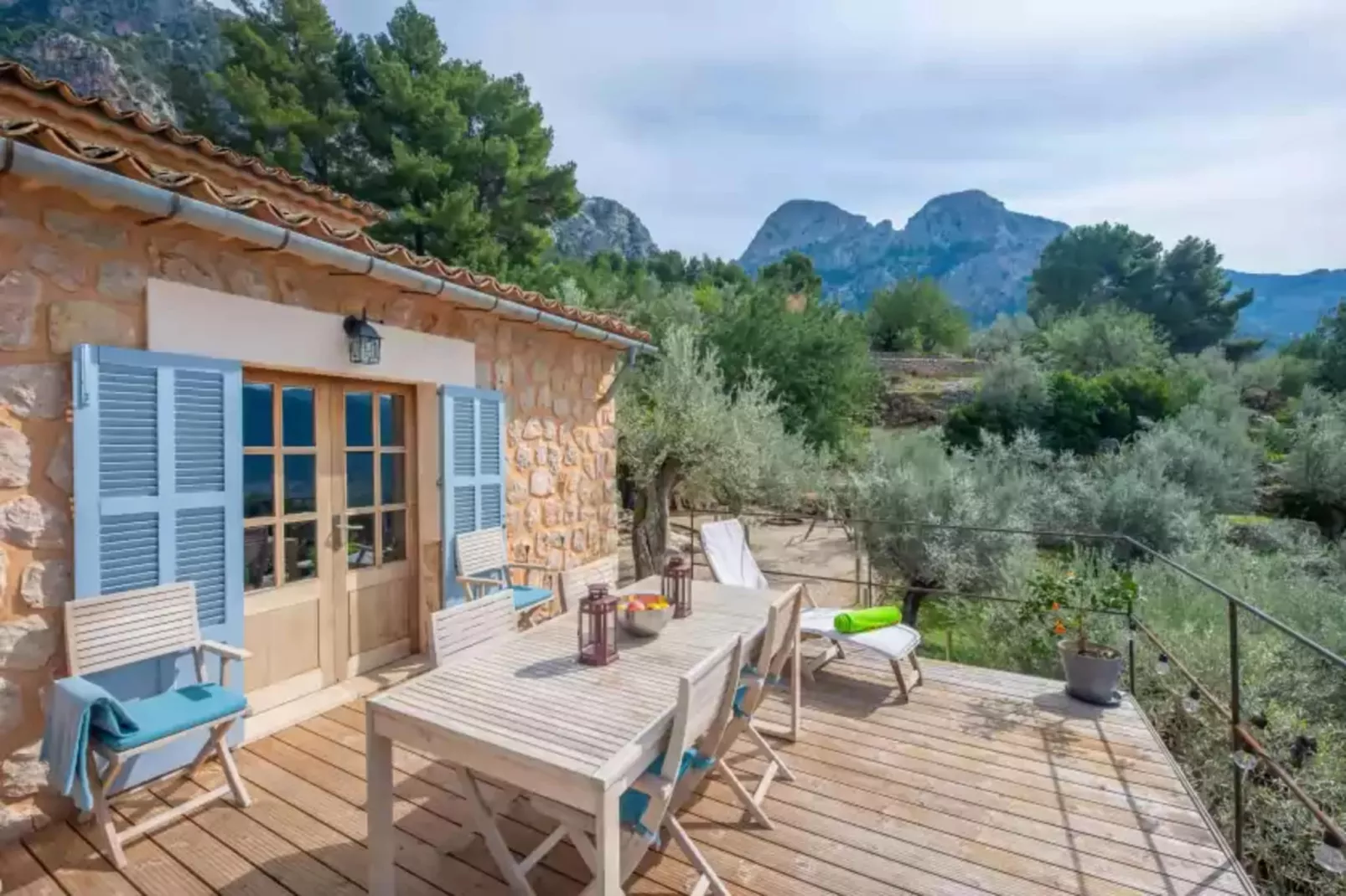 Els Abats-Terrace balcony