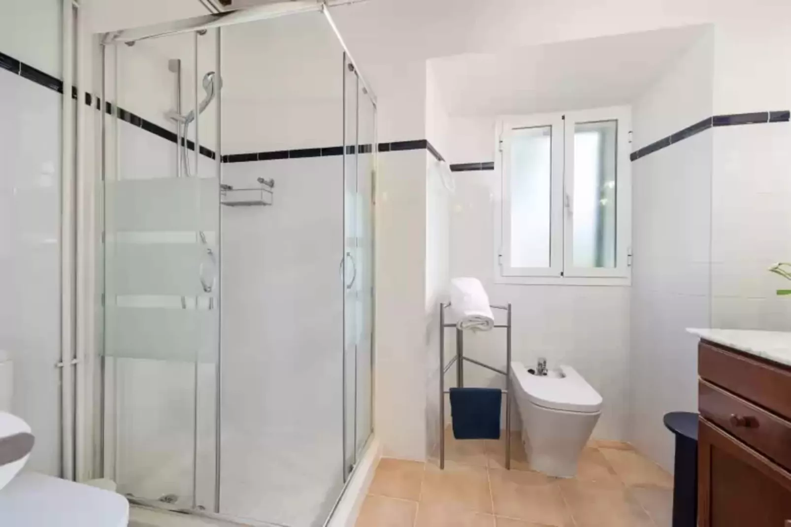 C'an Pieres-Bathroom