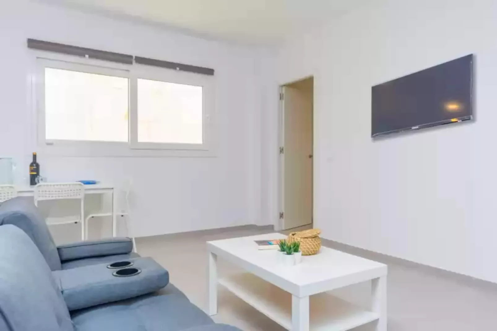 Aroa 1-Wohnzimmer