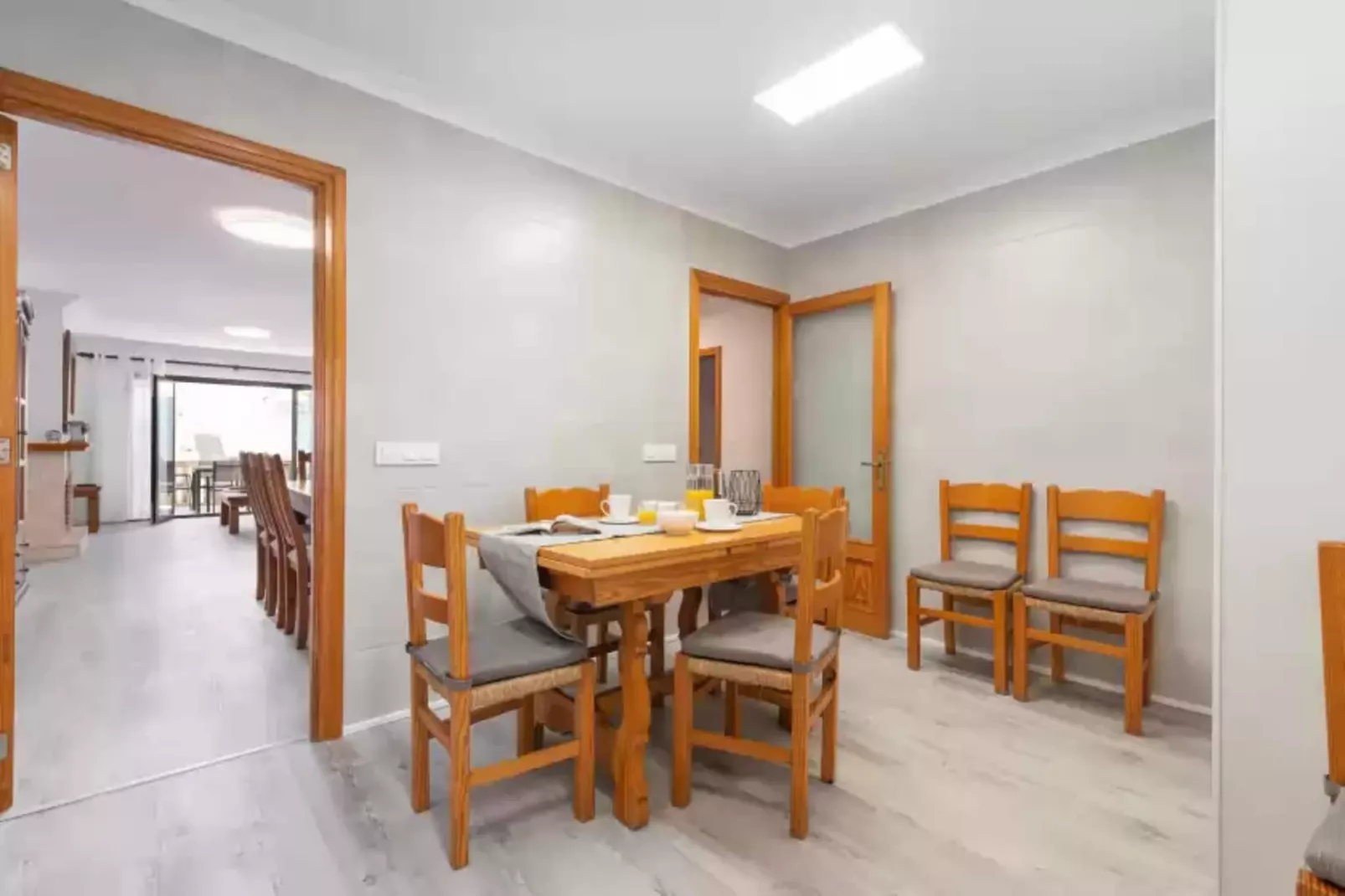 Villa Canta-Dining room