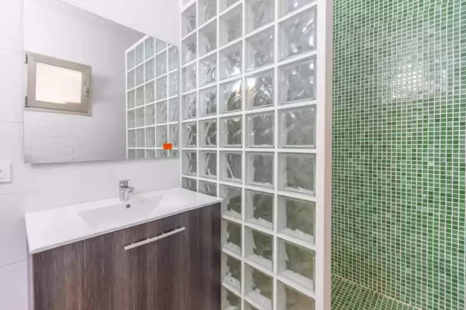 Bosset Platja-Bathroom