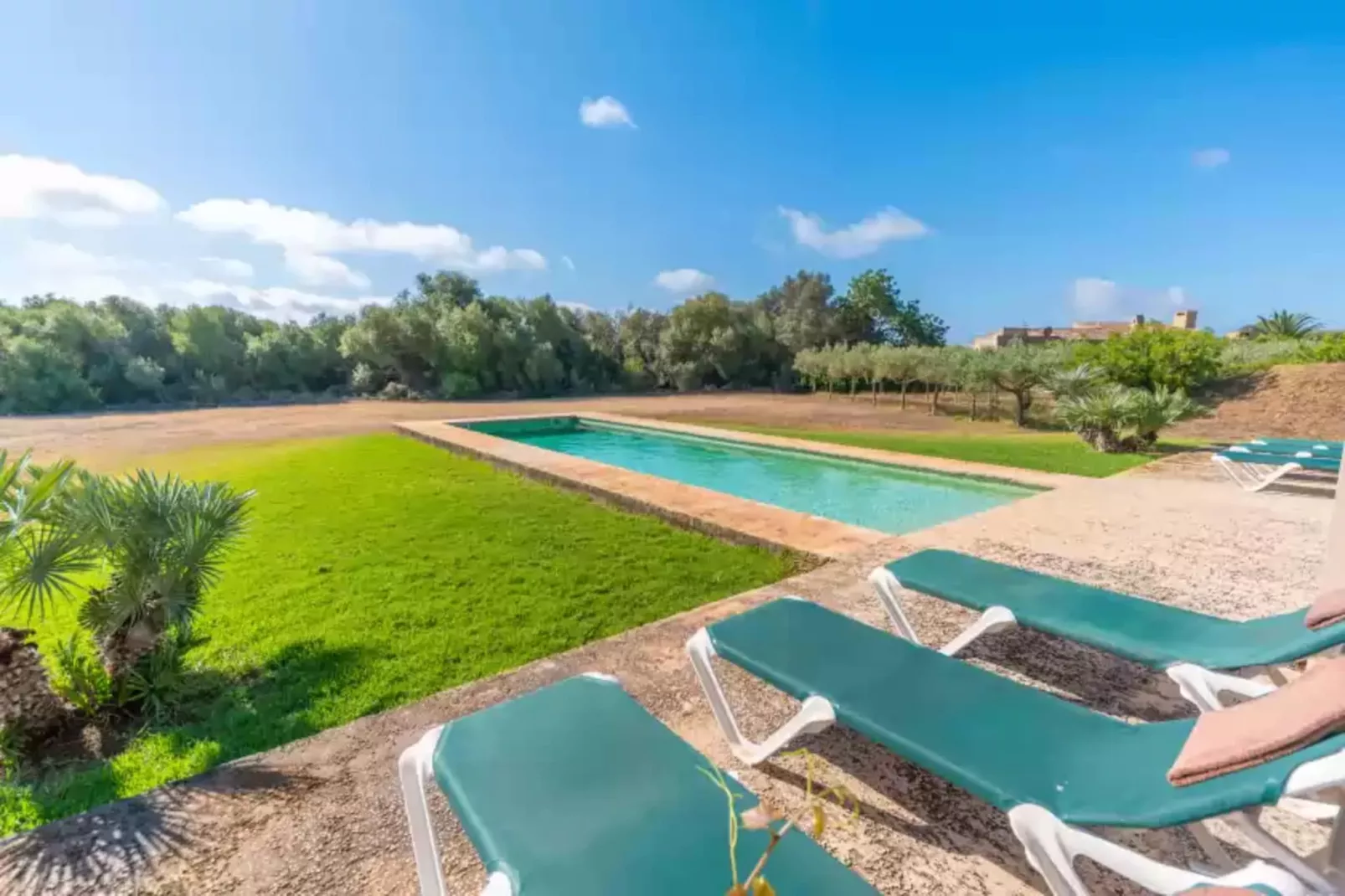 Can Jeroni Carrio-Pool