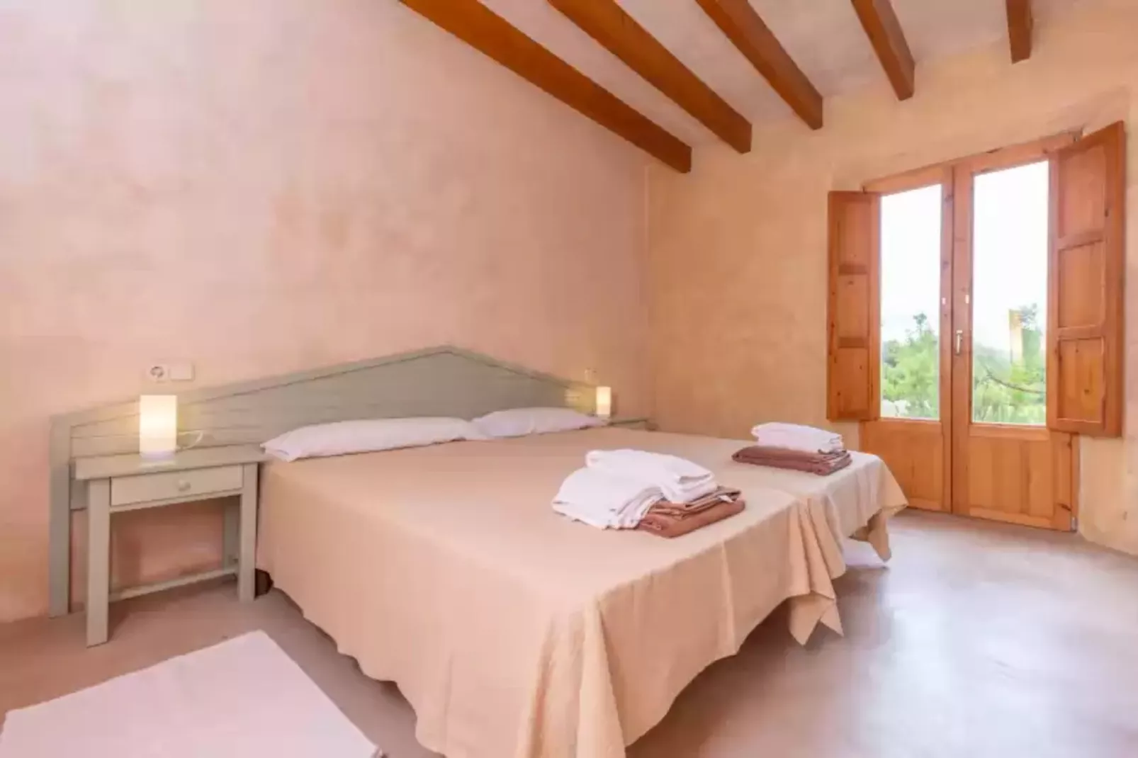 Can Jeroni Carrio-Bedroom