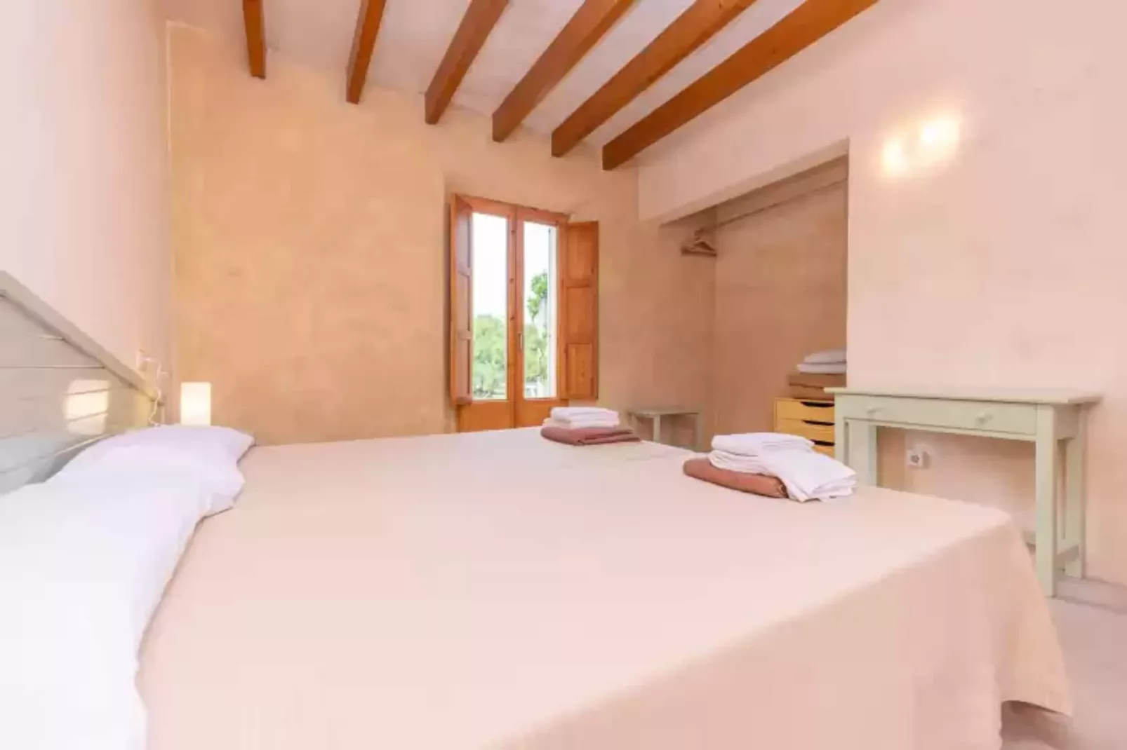 Can Jeroni Carrio-Bedroom