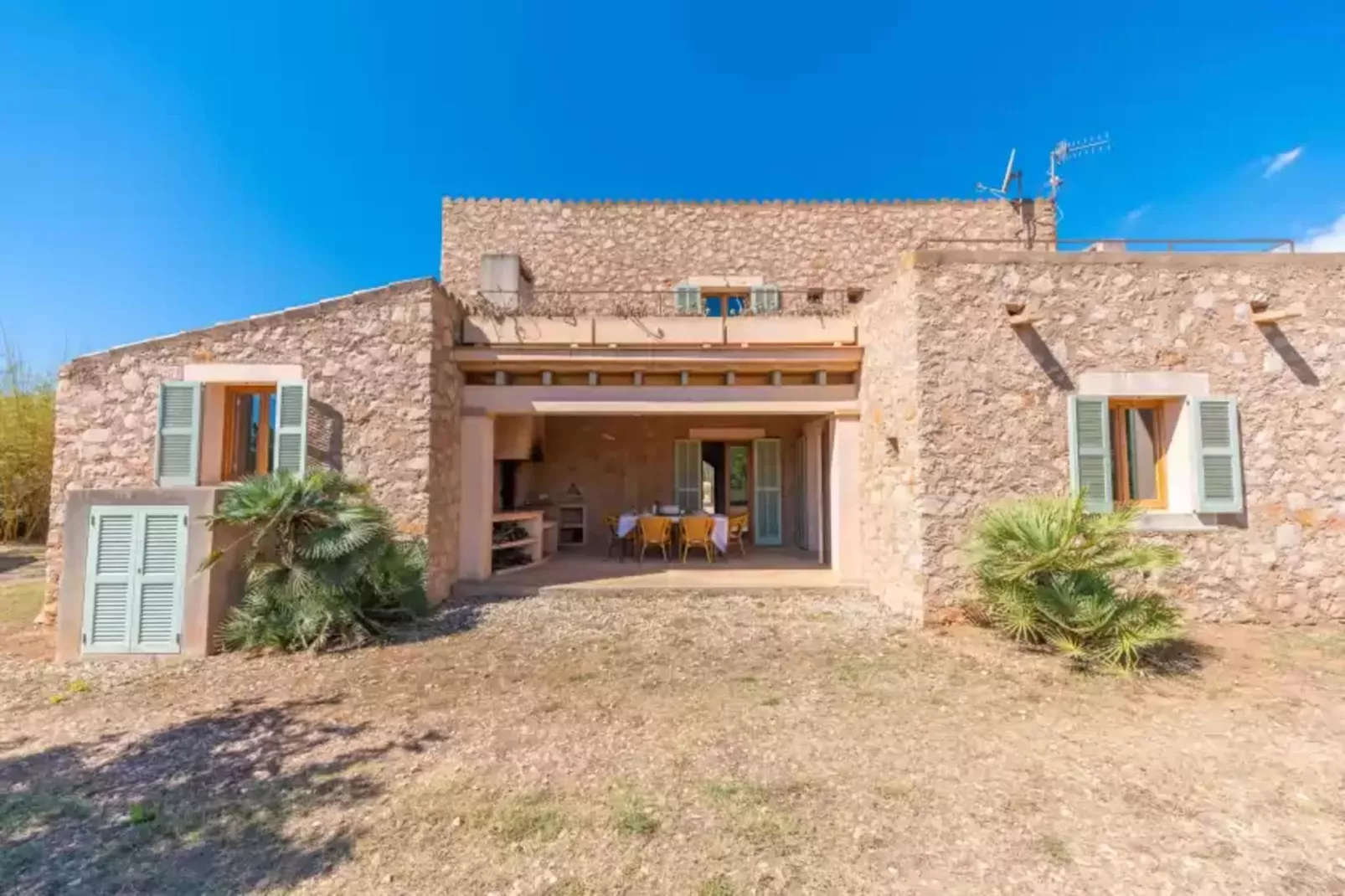 Ses Fonolleres-Exterior summer