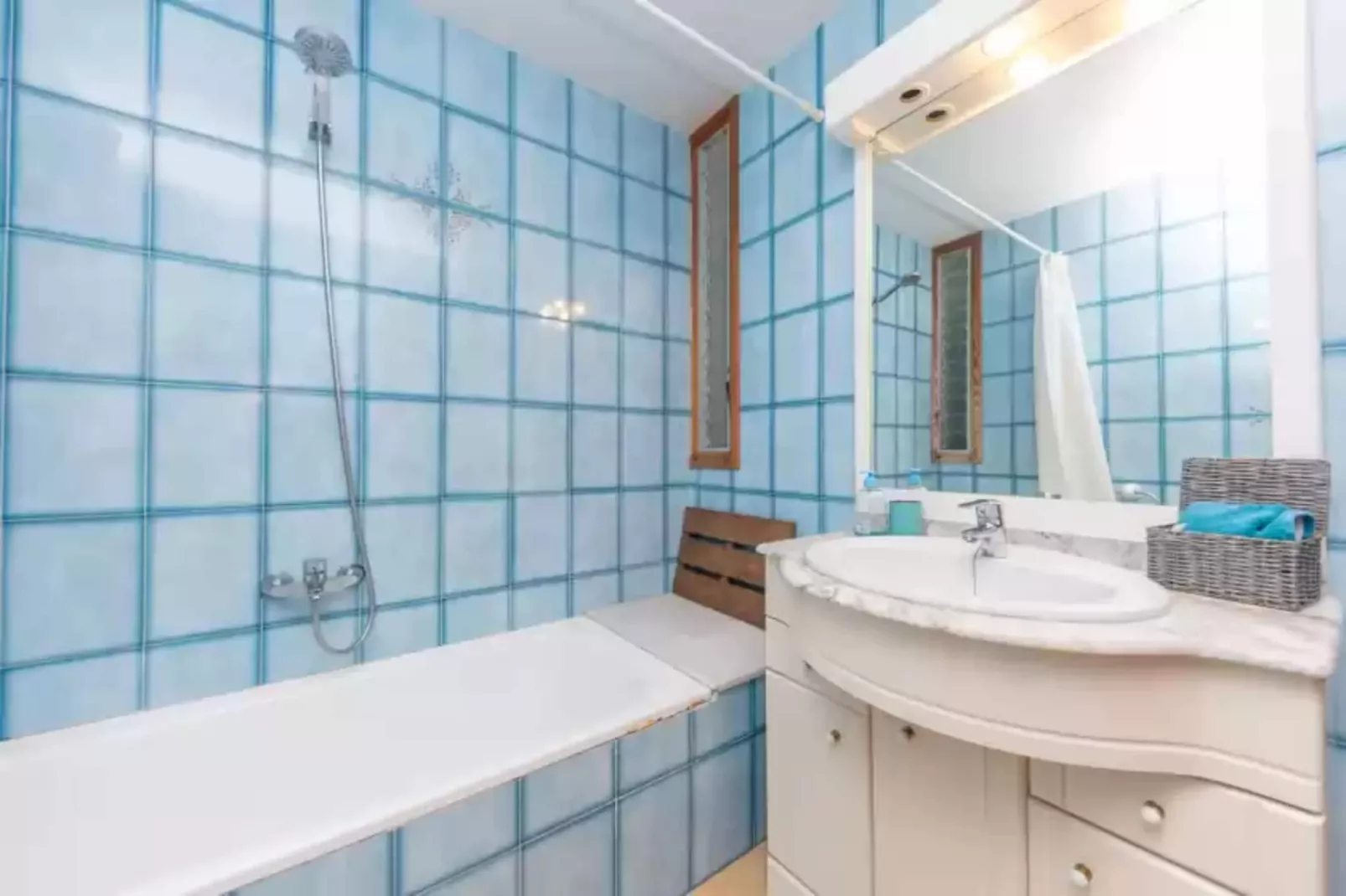 Boreal-Bathroom