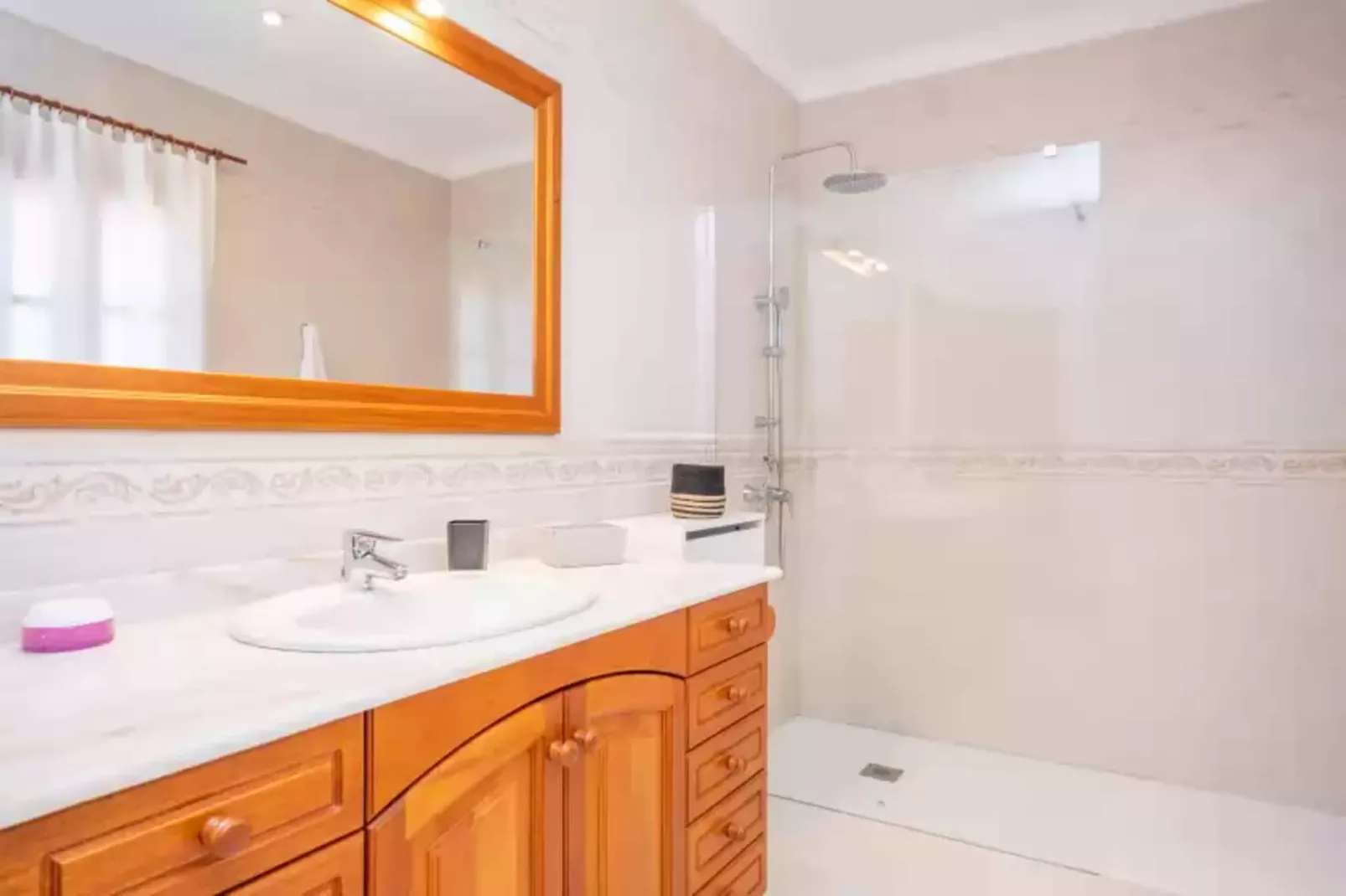 Els Xiprers-Bathroom
