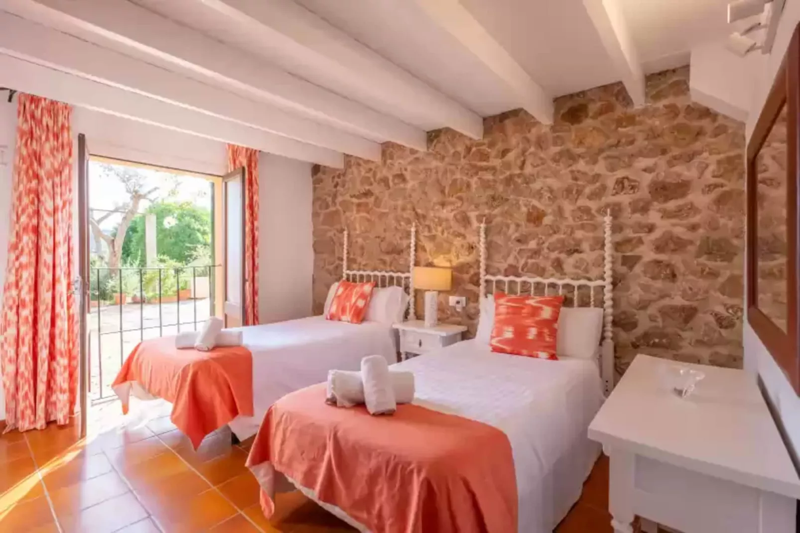 L'eresta-Bedroom