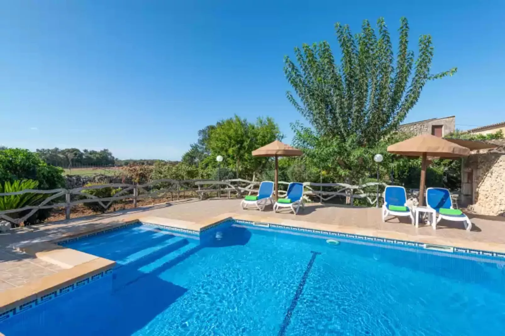 San Sole-Pool