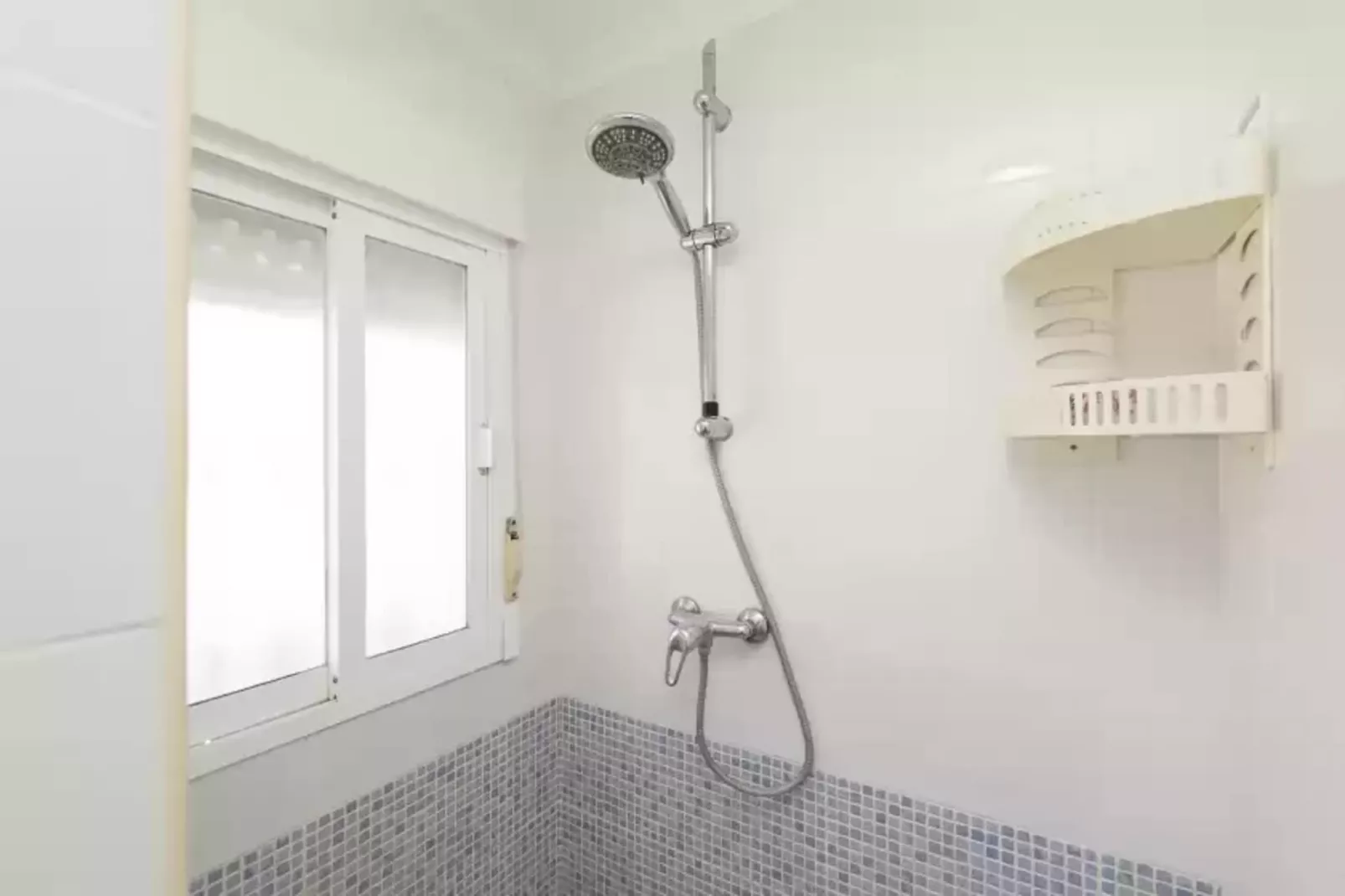 Jopamar-Bathroom