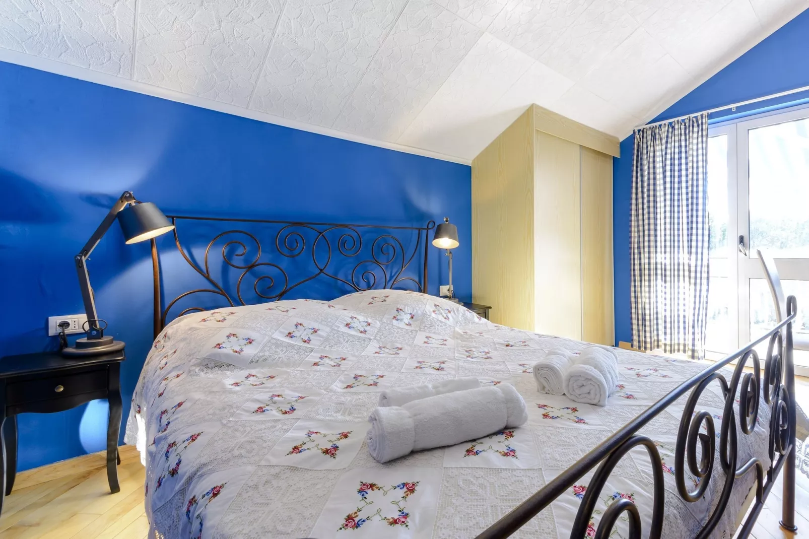 Villa Piano - Four Bedroom Villa with Terrace and Swimming Pool-Bedroom
