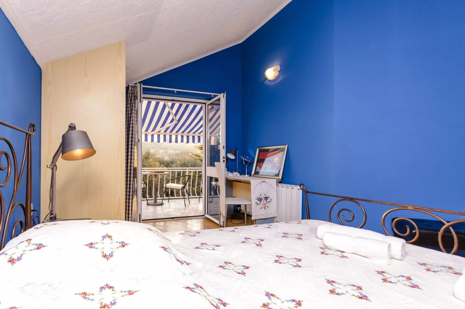 Villa Piano - Four Bedroom Villa with Terrace and Swimming Pool-Bedroom
