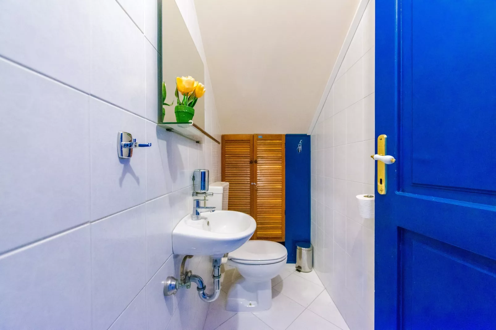Villa Piano - Four Bedroom Villa with Terrace and Swimming Pool-Bathroom