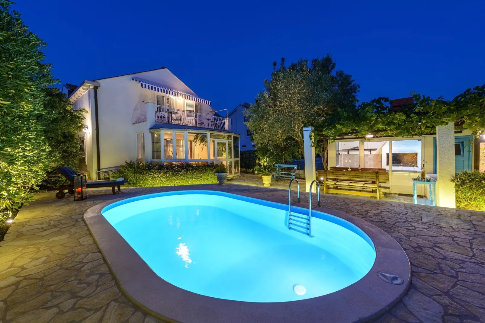 Villa Piano - Four Bedroom Villa with Terrace and Swimming Pool-Pool