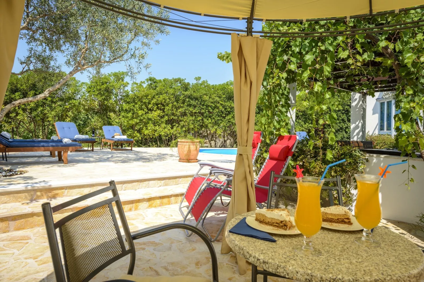 Villa Piano - Four Bedroom Villa with Terrace and Swimming Pool-Terrace