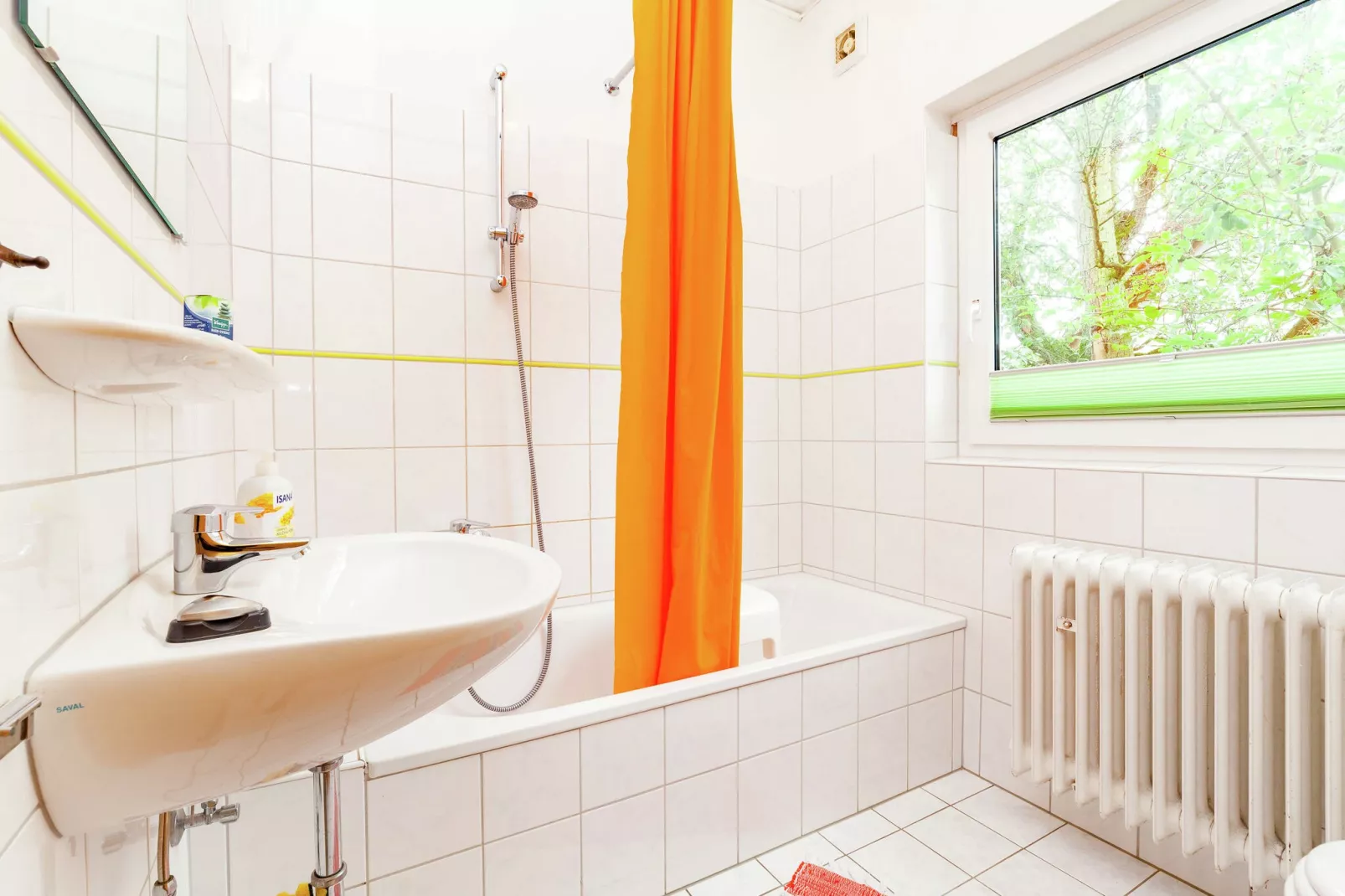 Im Kellerwald-Badezimmer