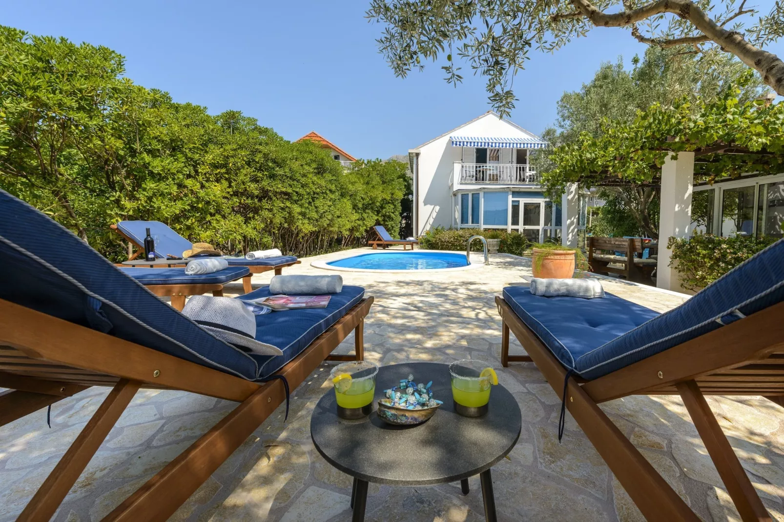 Villa Piano - Four Bedroom Villa with Terrace and Swimming Pool-Terrace